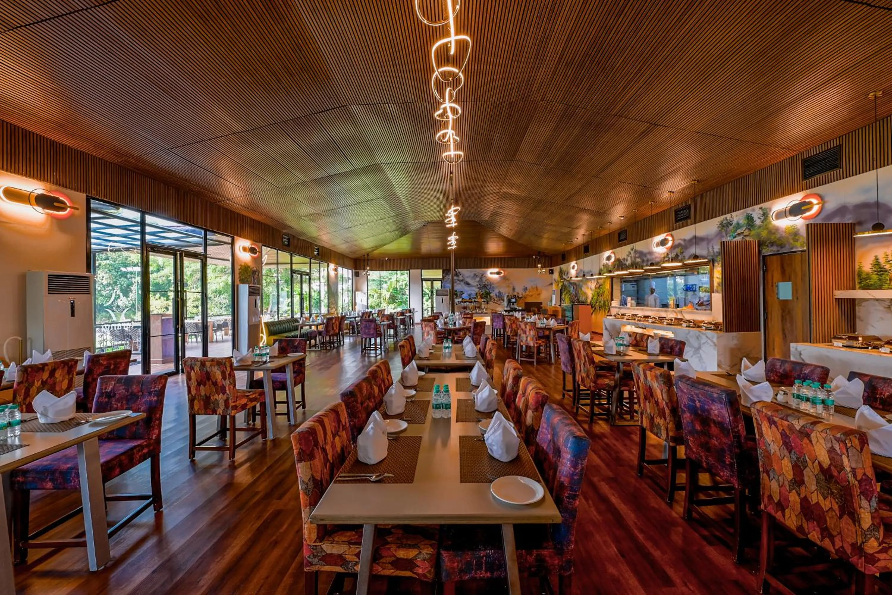 Restaurant/places to eat in Tarangi Resort and Spa