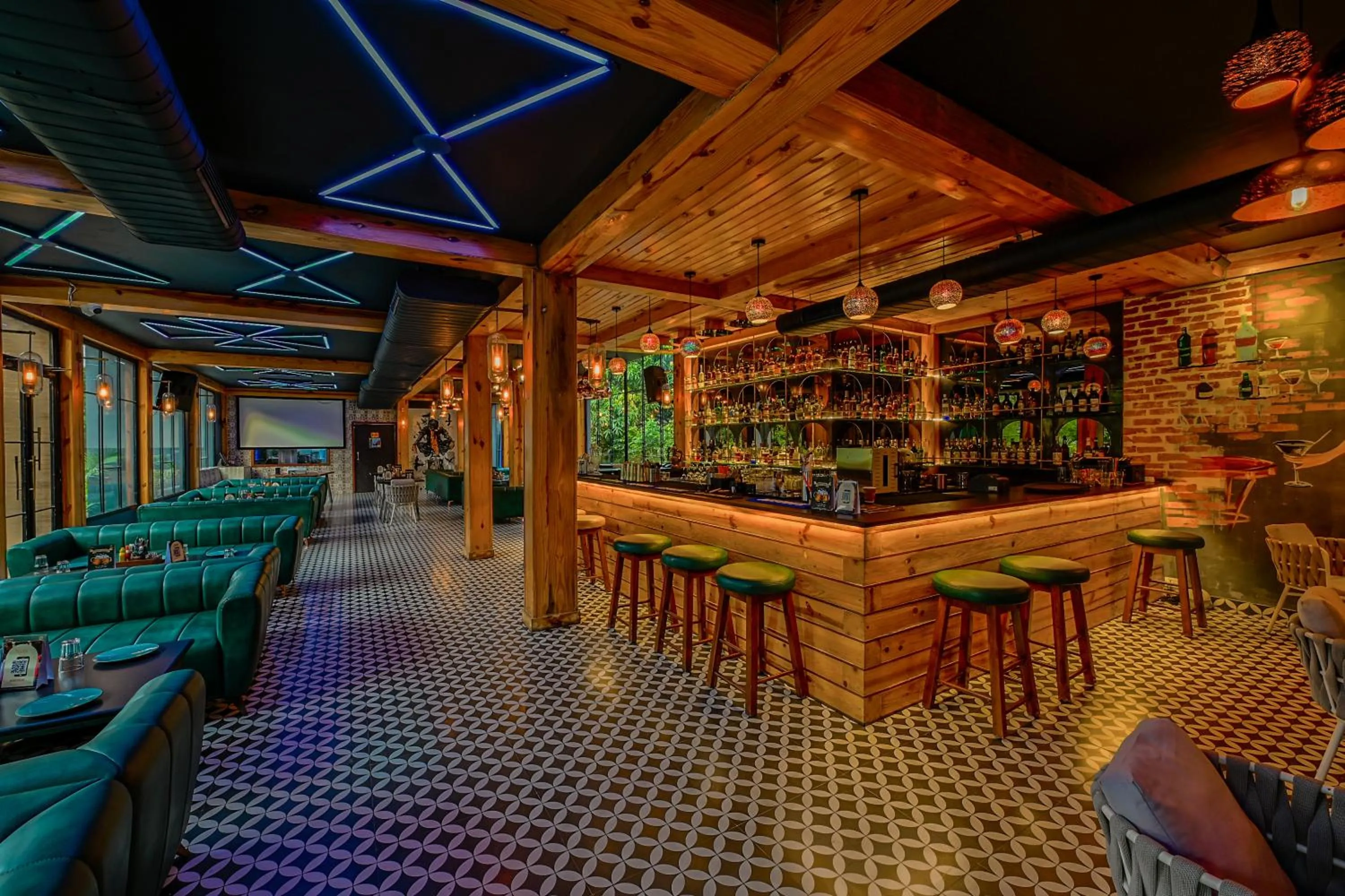 Lounge or bar in Tarangi Resort and Spa