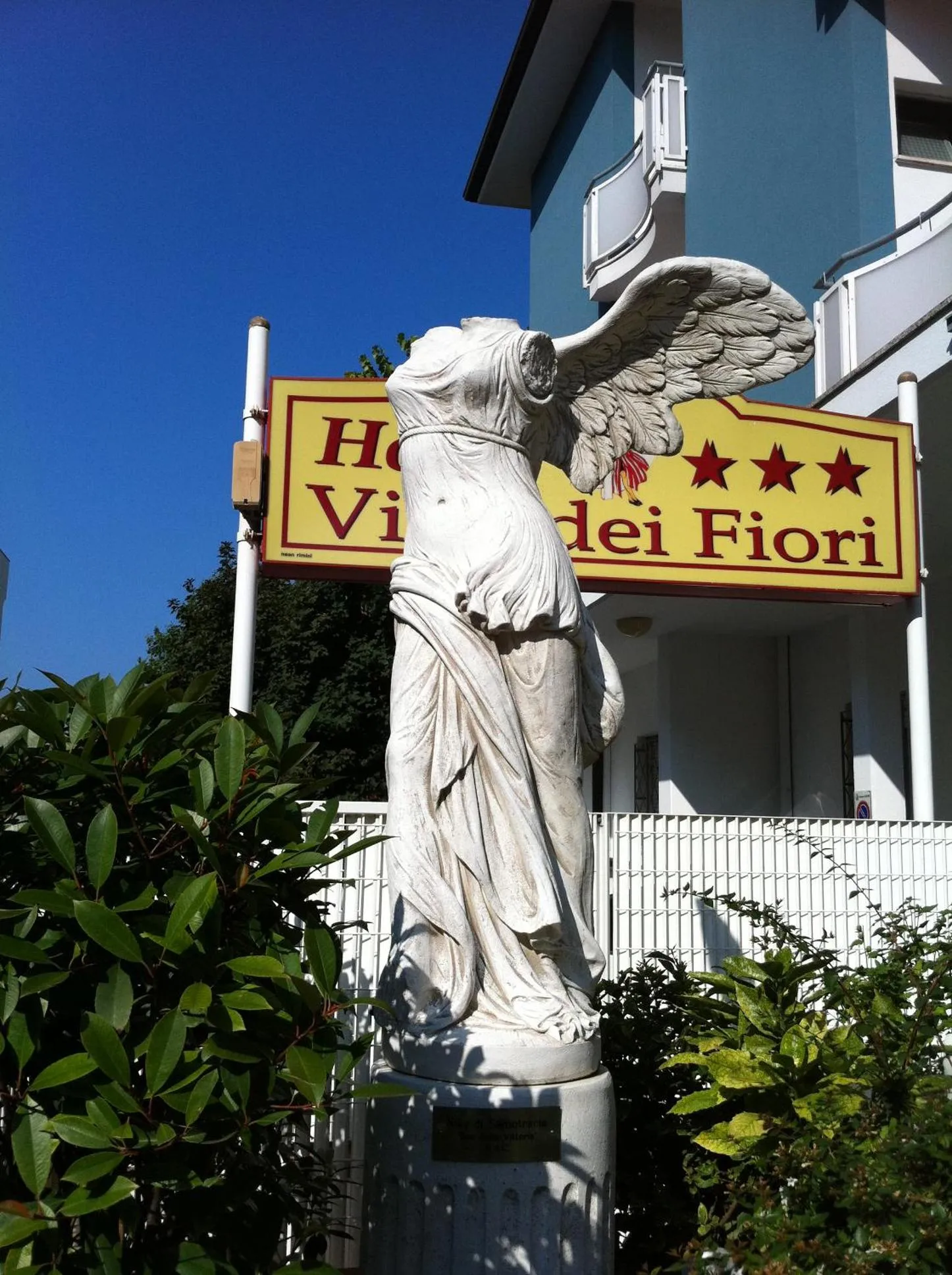 Property building in Hotel Villa dei Fiori - sul mare con piscina