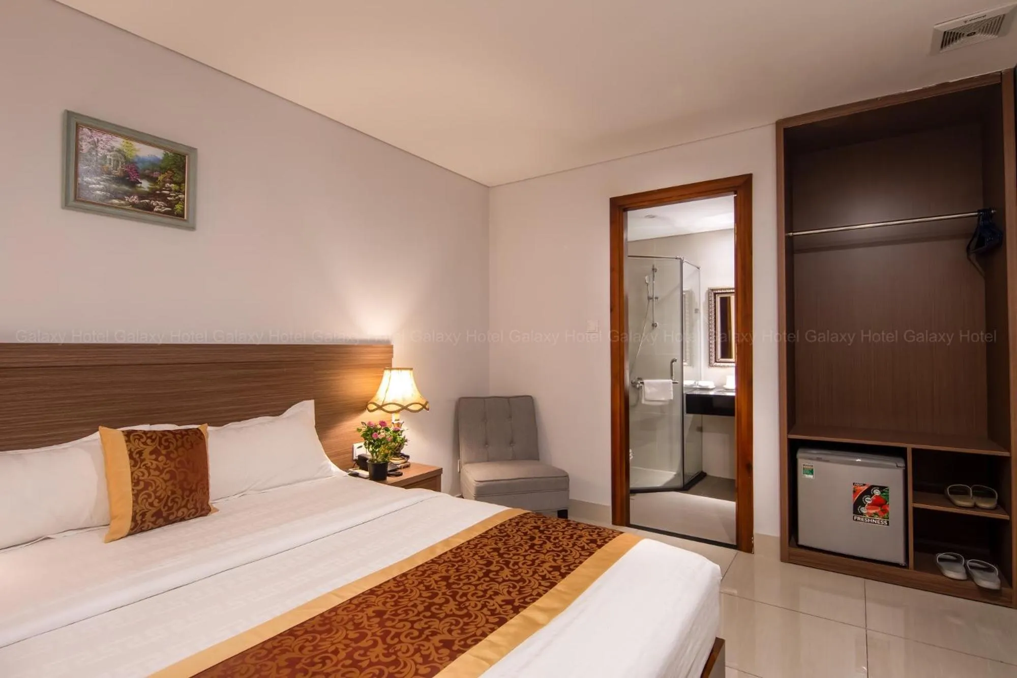 Photo of the whole room, Bed in Galaxy Airport Hotel