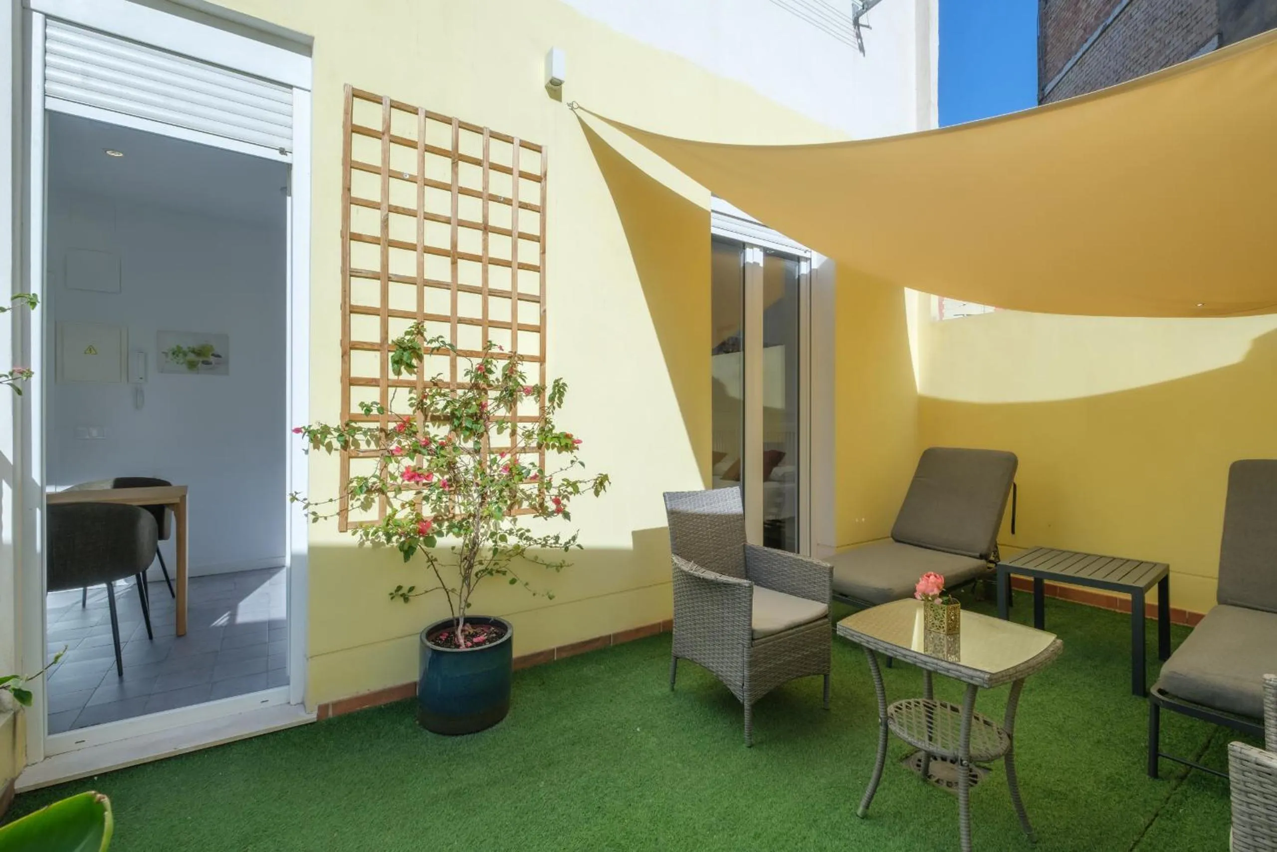 Gorgeous Apt with a Large Private Terrace