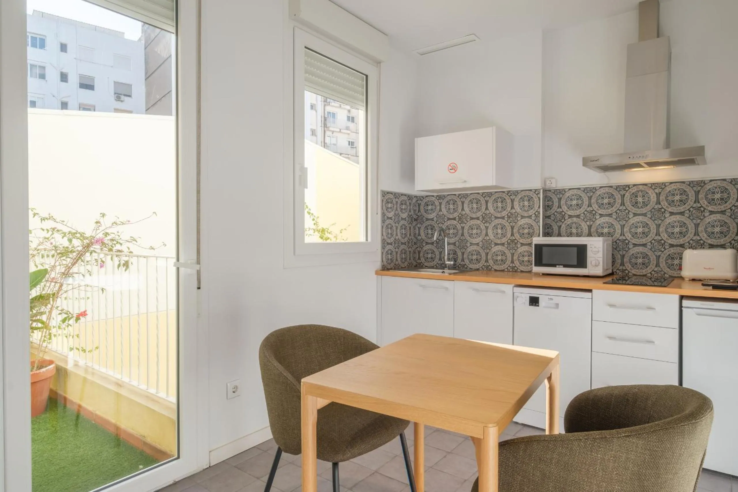 Gorgeous Apt with a Large Private Terrace