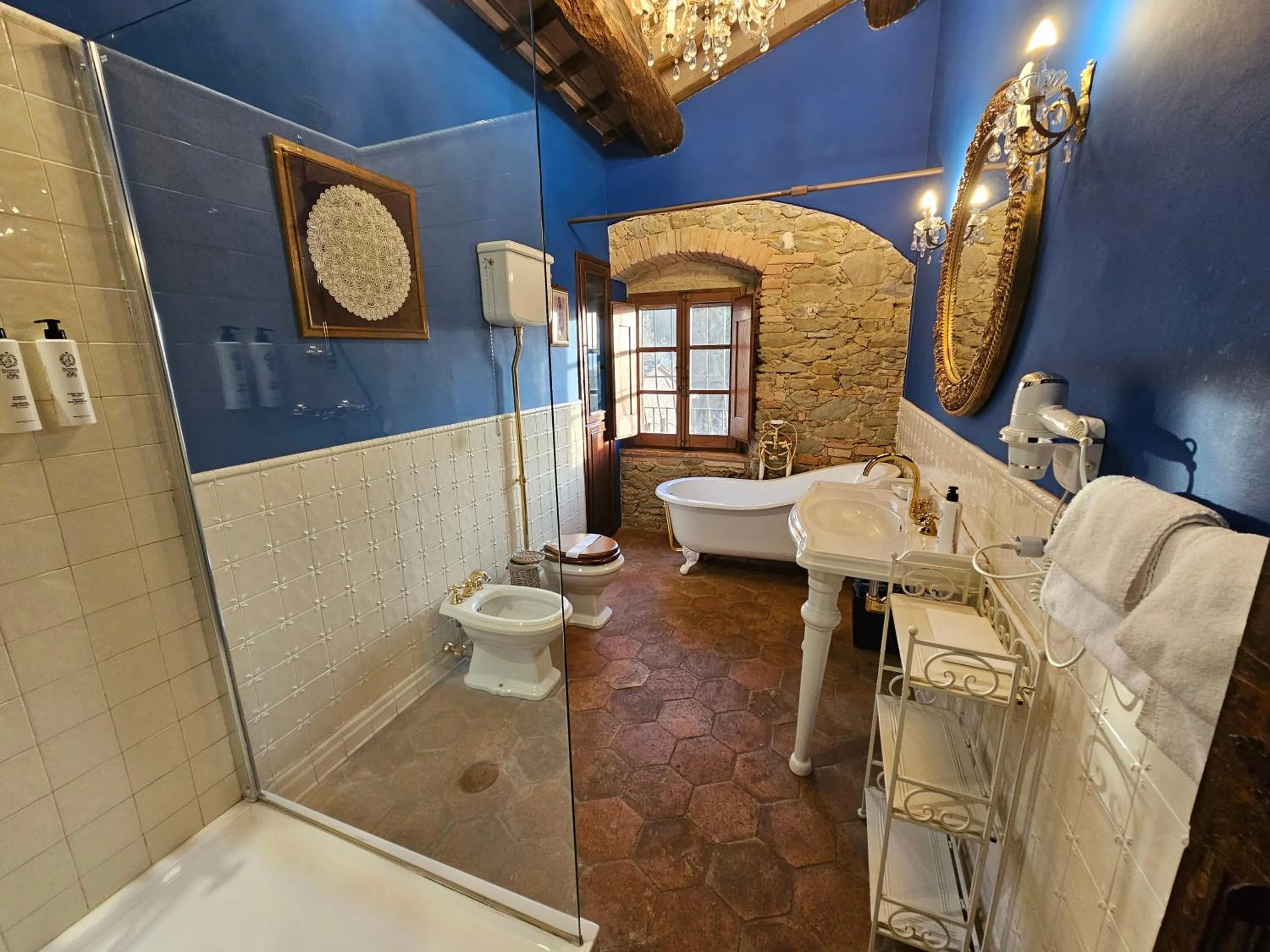 Shower in EcoResort Il Cantico della Natura