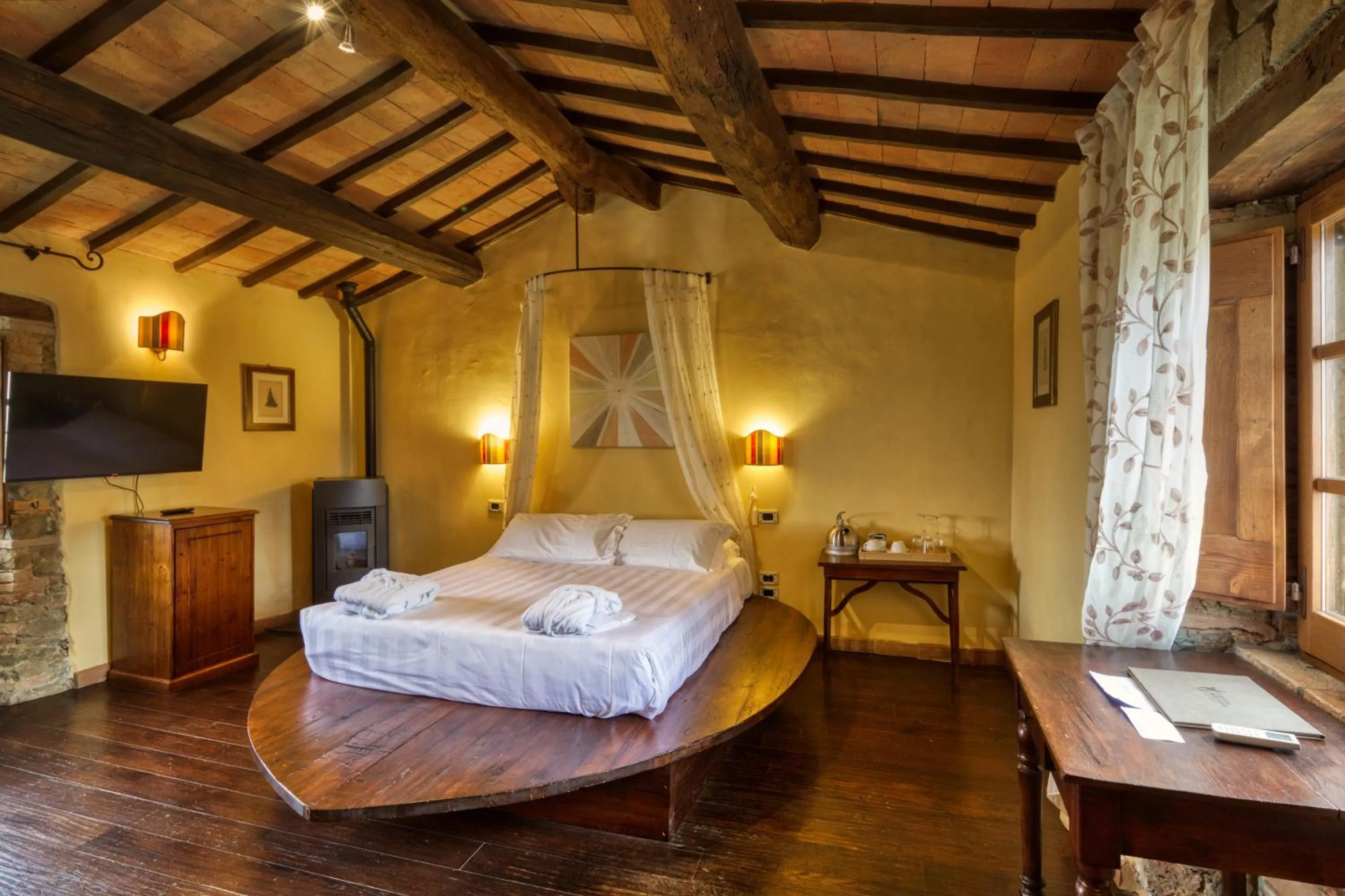 Bed in EcoResort Il Cantico della Natura