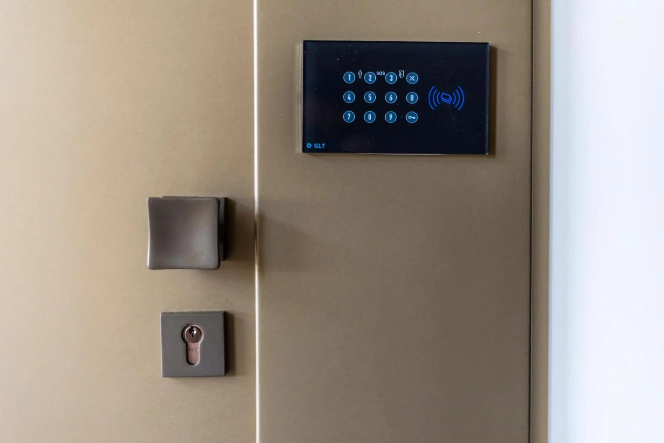 acessibility in SOLMARIS TROPEA City Center - Rooms & Suites - Private Parking