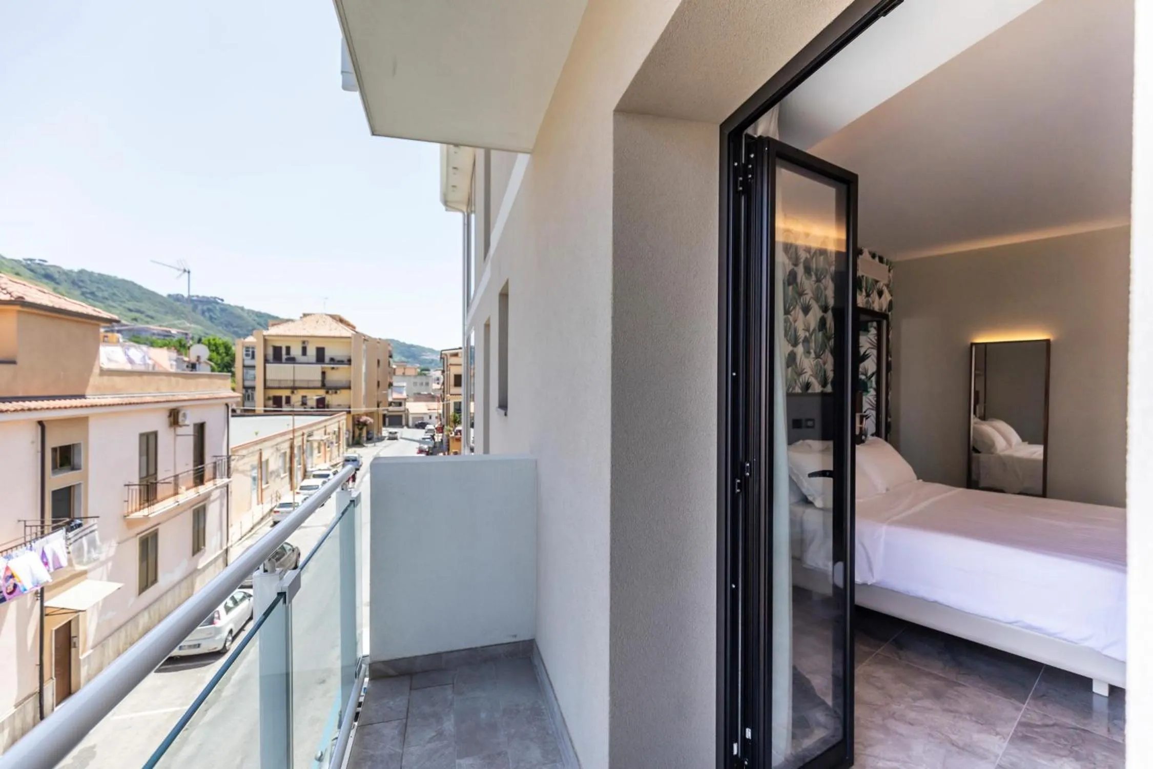 Day, Bed in SOLMARIS TROPEA City Center - Rooms & Suites - Private Parking