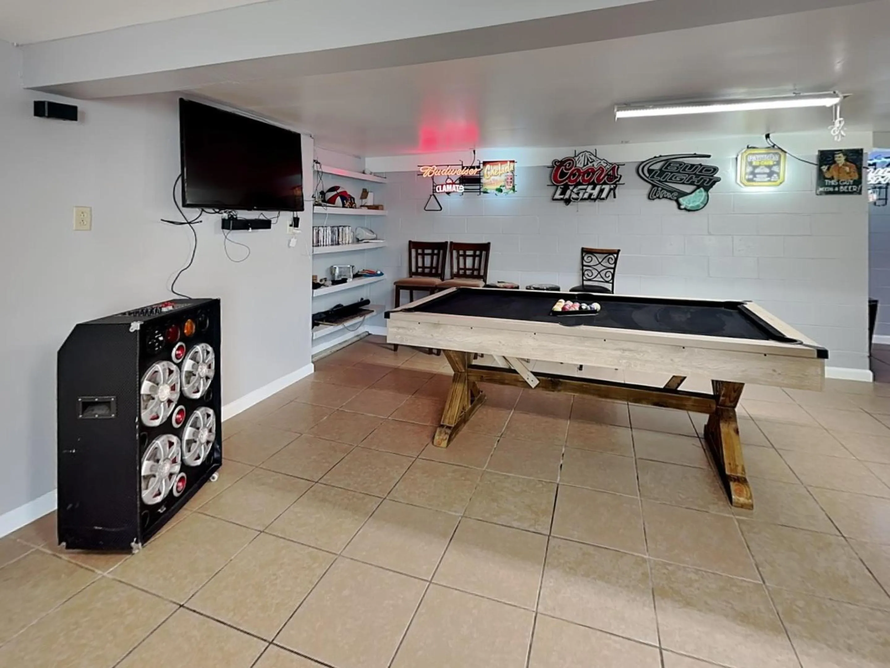 Billiard in Always 5 Oclock
