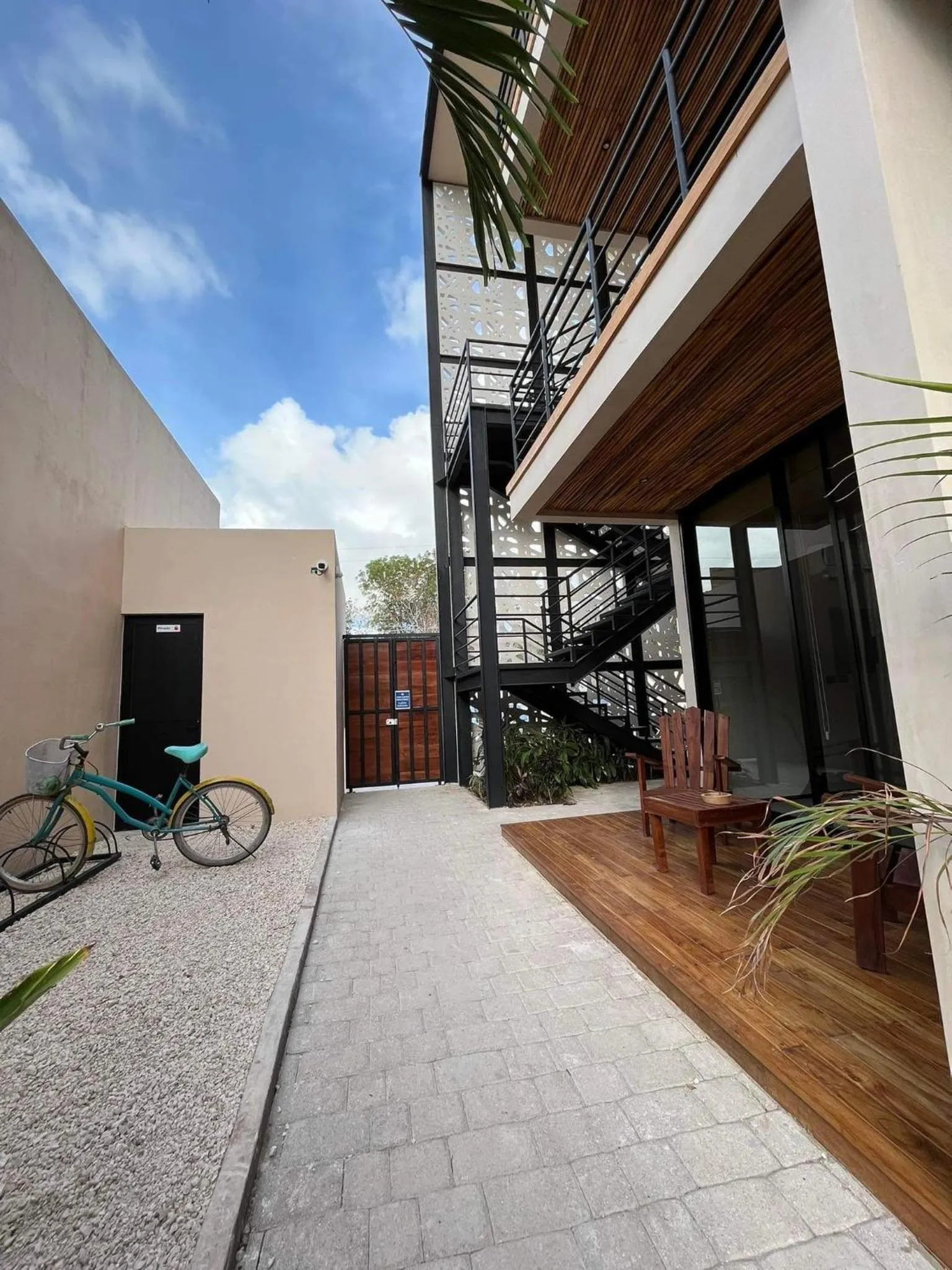 Property building in La Veleta luxury condos