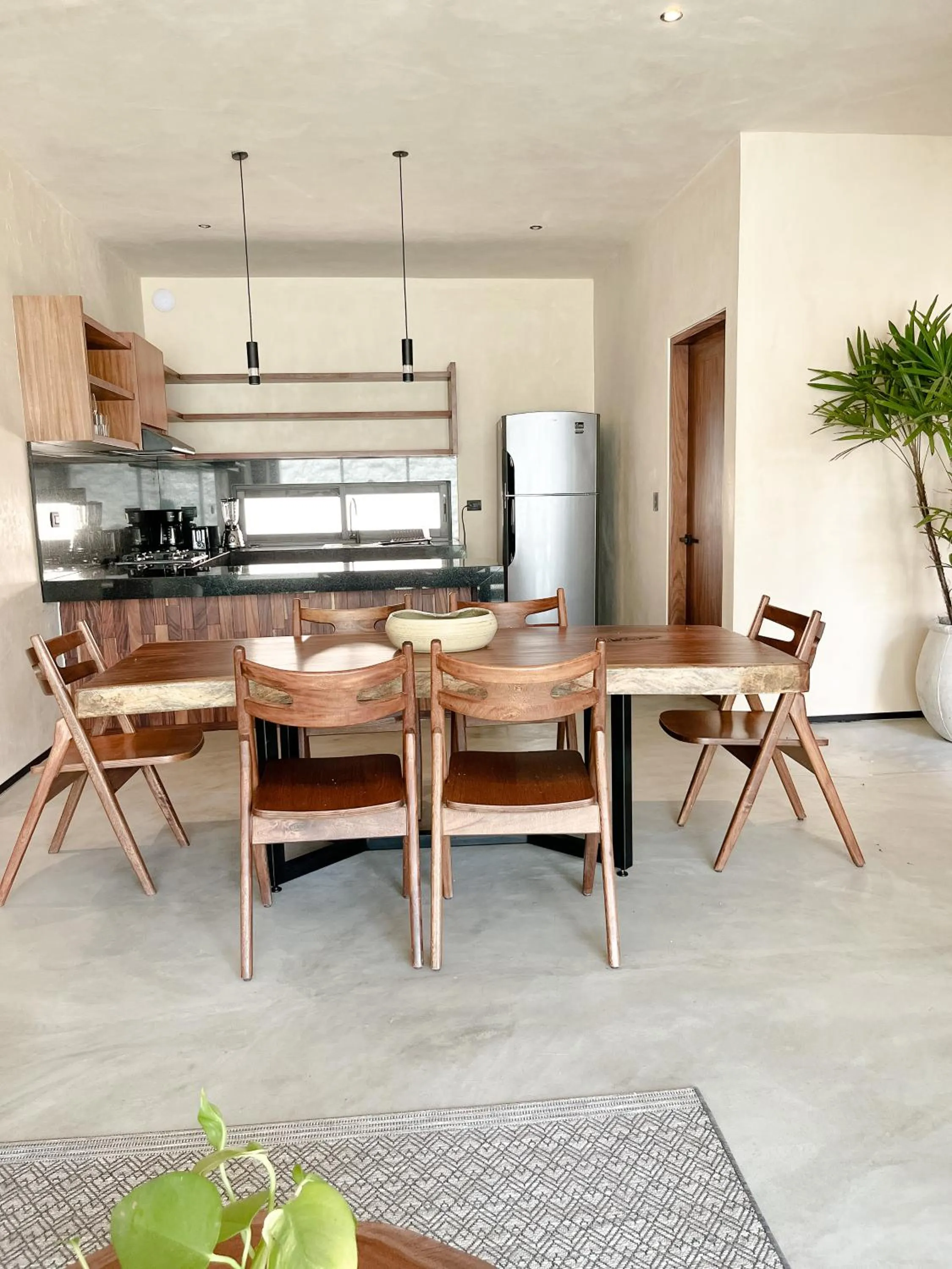 Dining area in La Veleta luxury condos