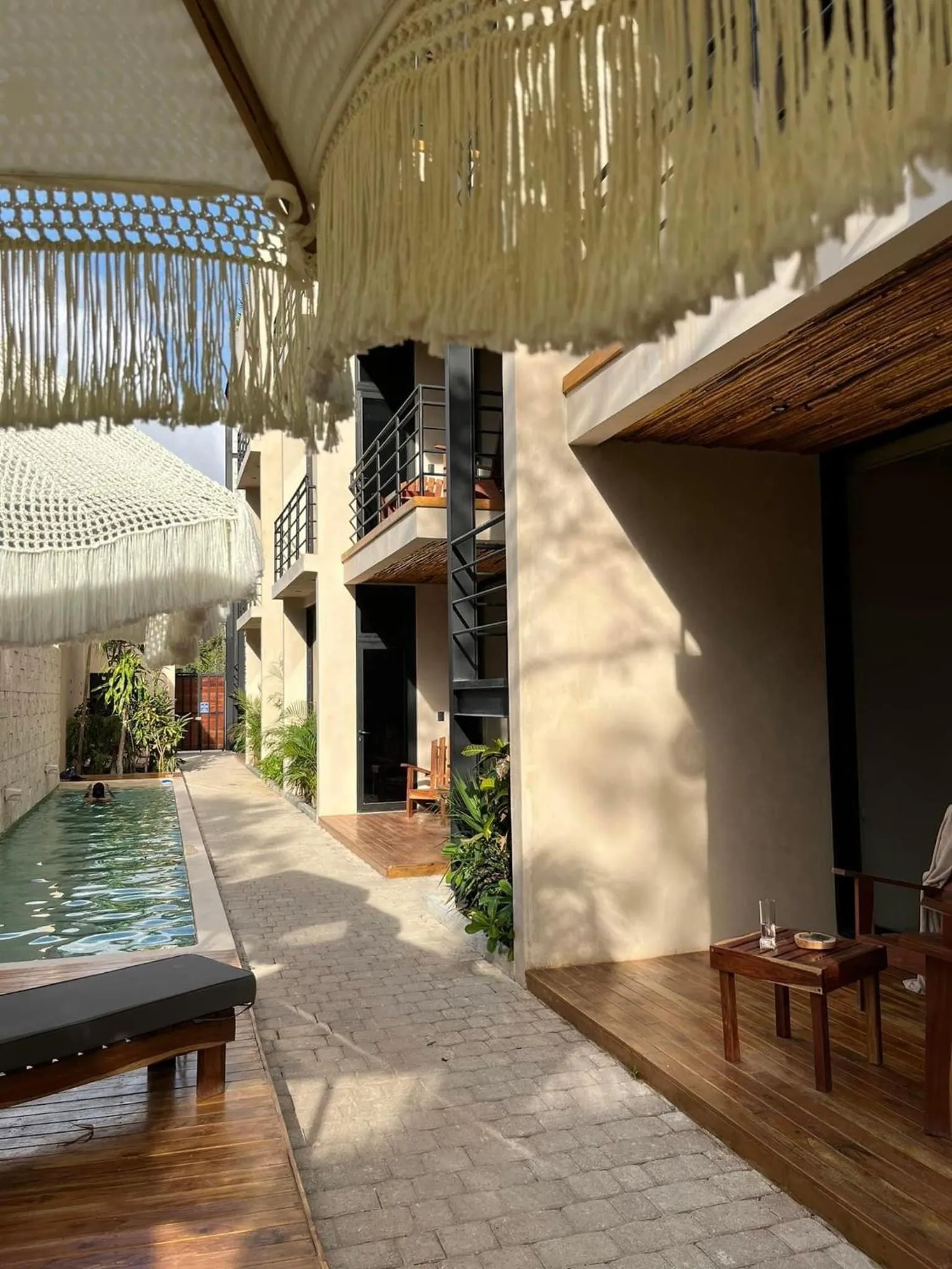 Swimming pool in La Veleta luxury condos