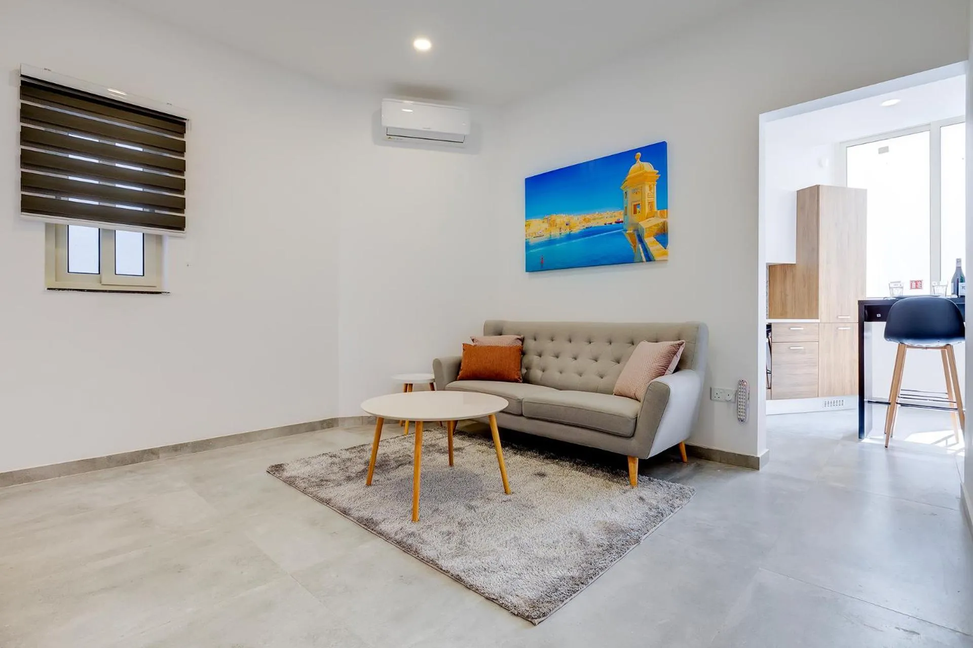Other in Perfect Location, Modern 2BR Apartment