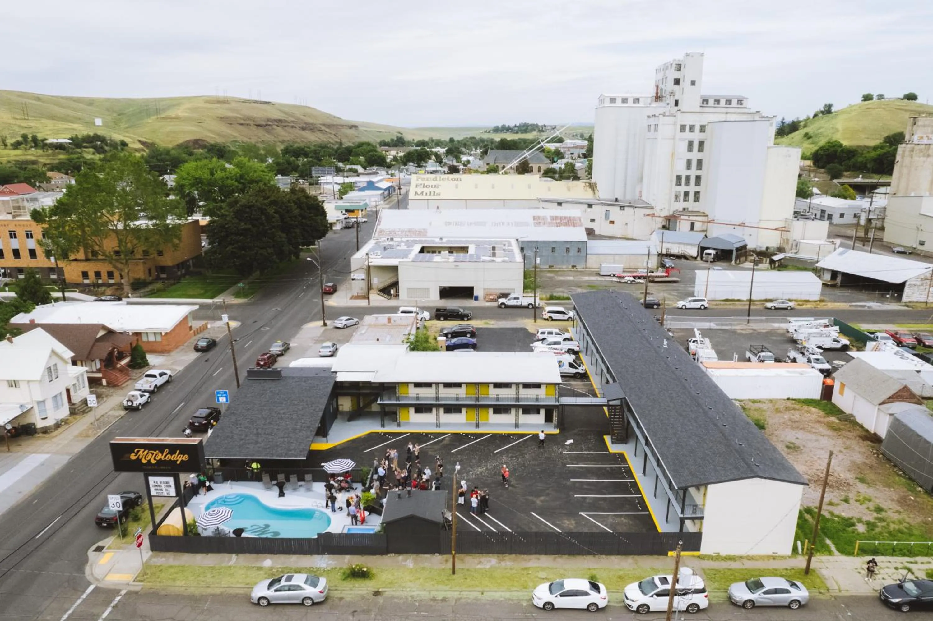 Property building in Motolodge