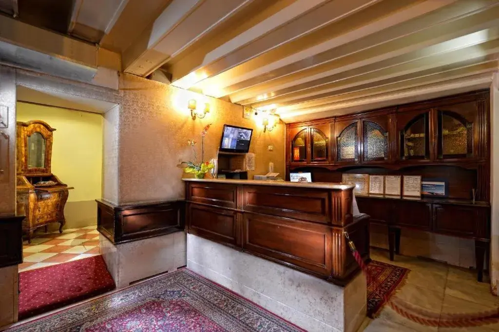 Residenza Hotel San Maurizio Residenza Hotel San Maurizio