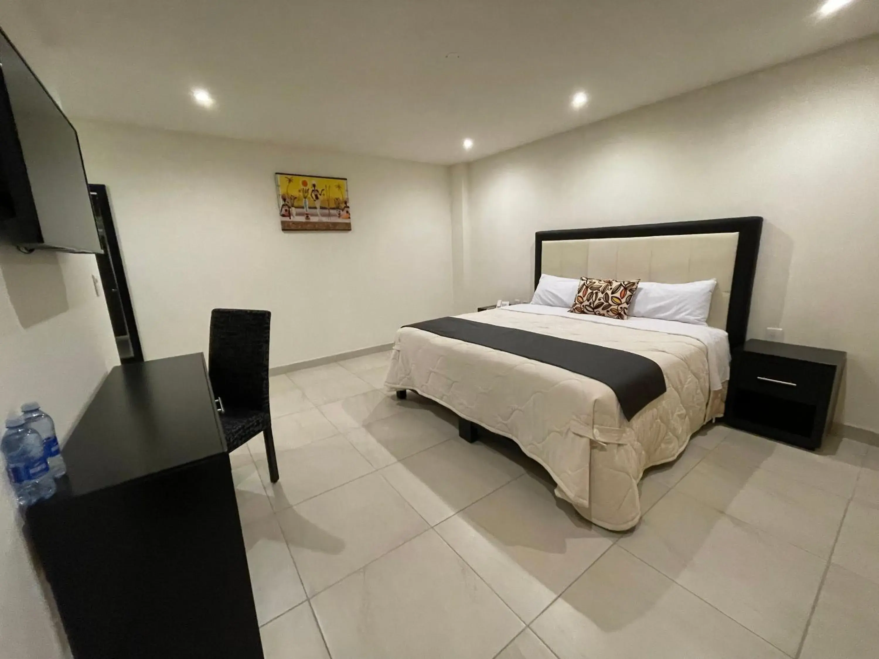 Standard Queen Room in ABERDEEN HOTEL DOLORES HIDALGO Standard Queen Room in ABERDEEN HOTEL DOLORES HIDALGO