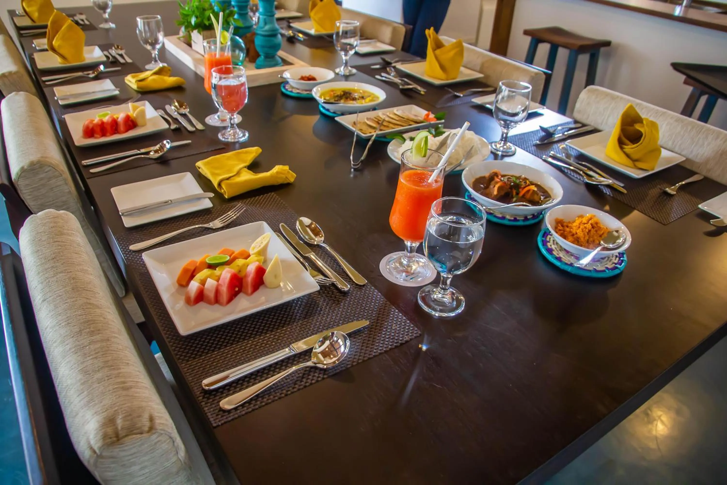 Restaurant/places to eat in Inidi Leisure Luxury Villas