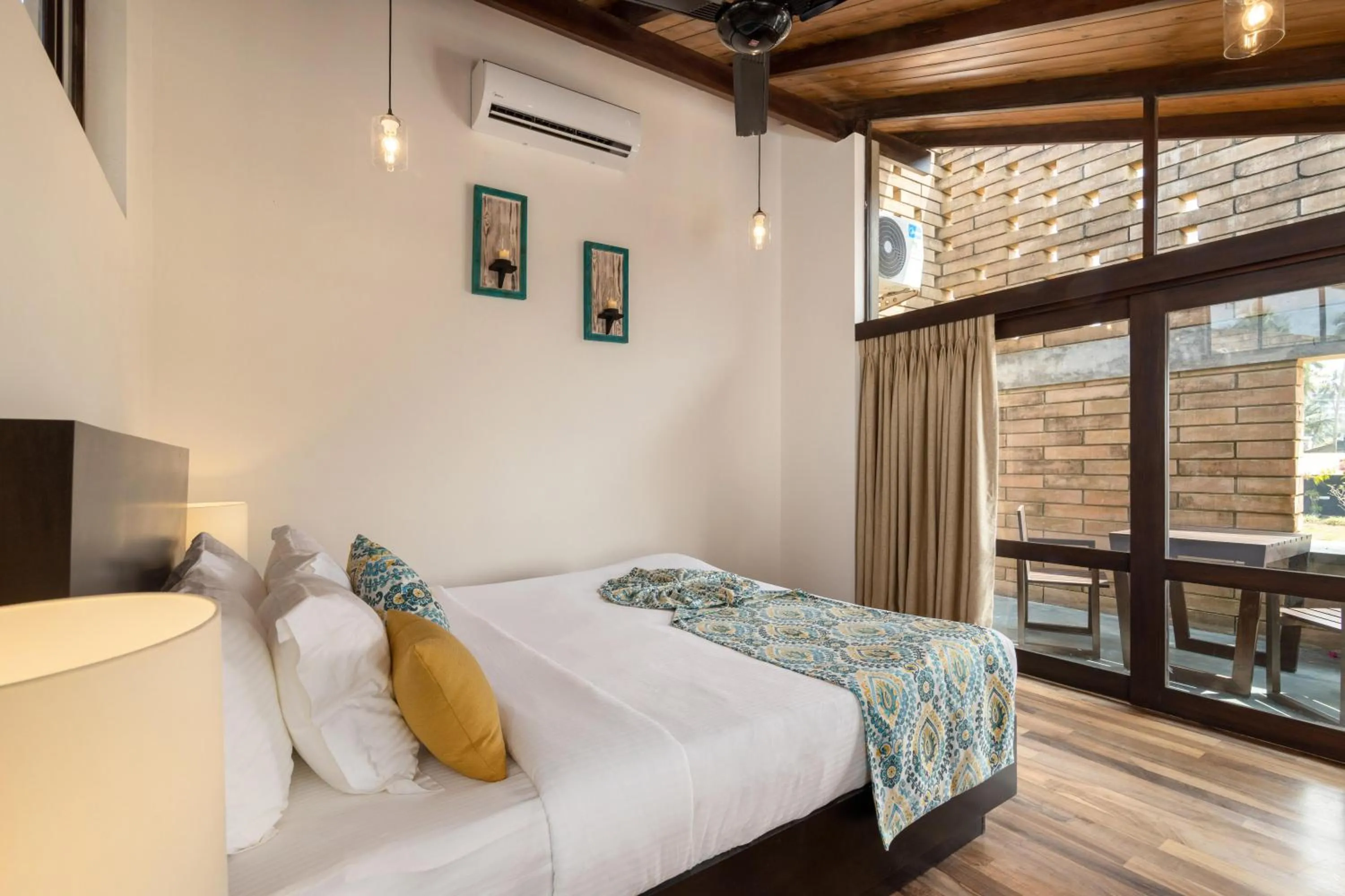 Bed in Inidi Leisure Luxury Villas