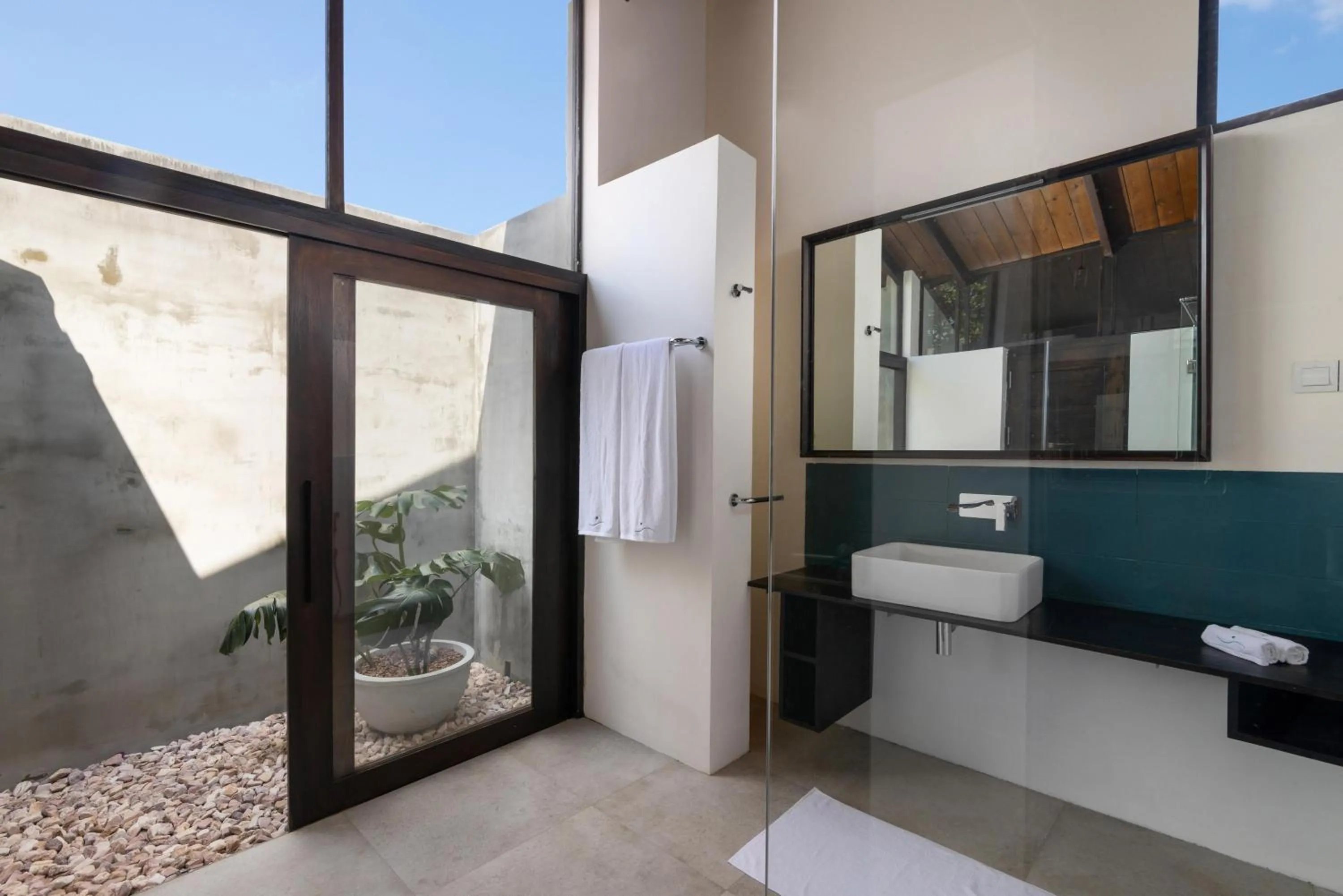 Bathroom in Inidi Leisure Luxury Villas