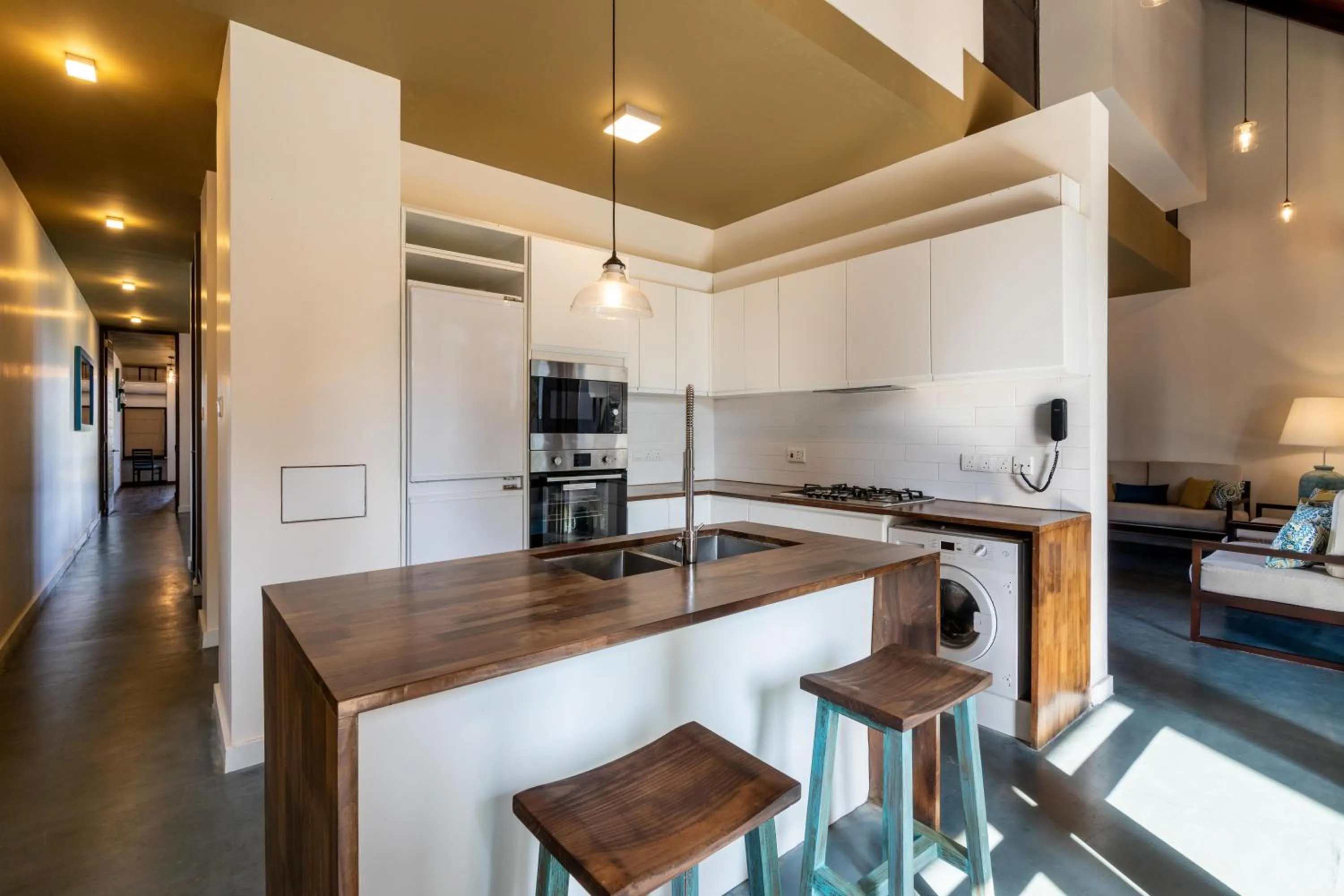 Restaurant/places to eat in Inidi Leisure Luxury Villas