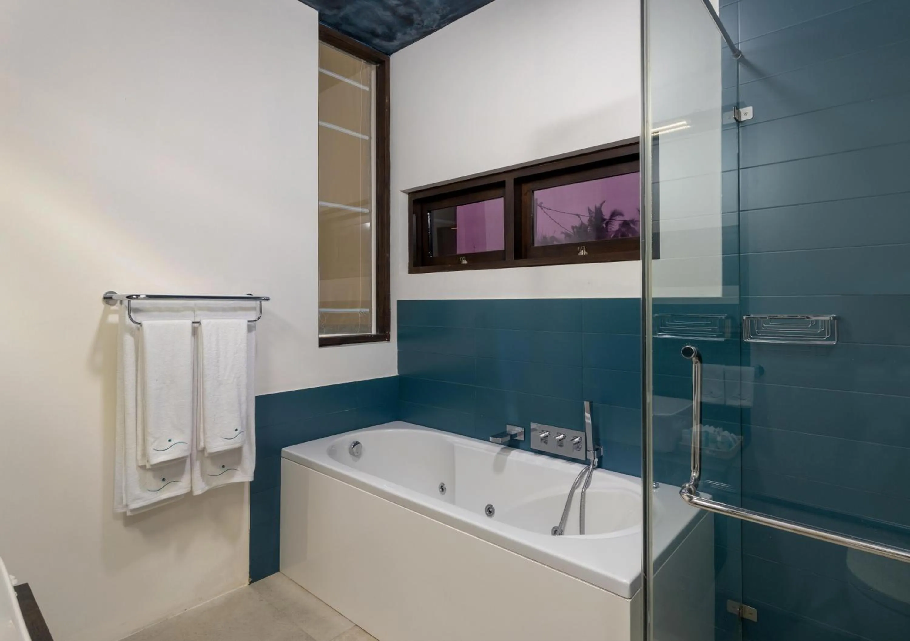 Bathroom in Inidi Leisure Luxury Villas