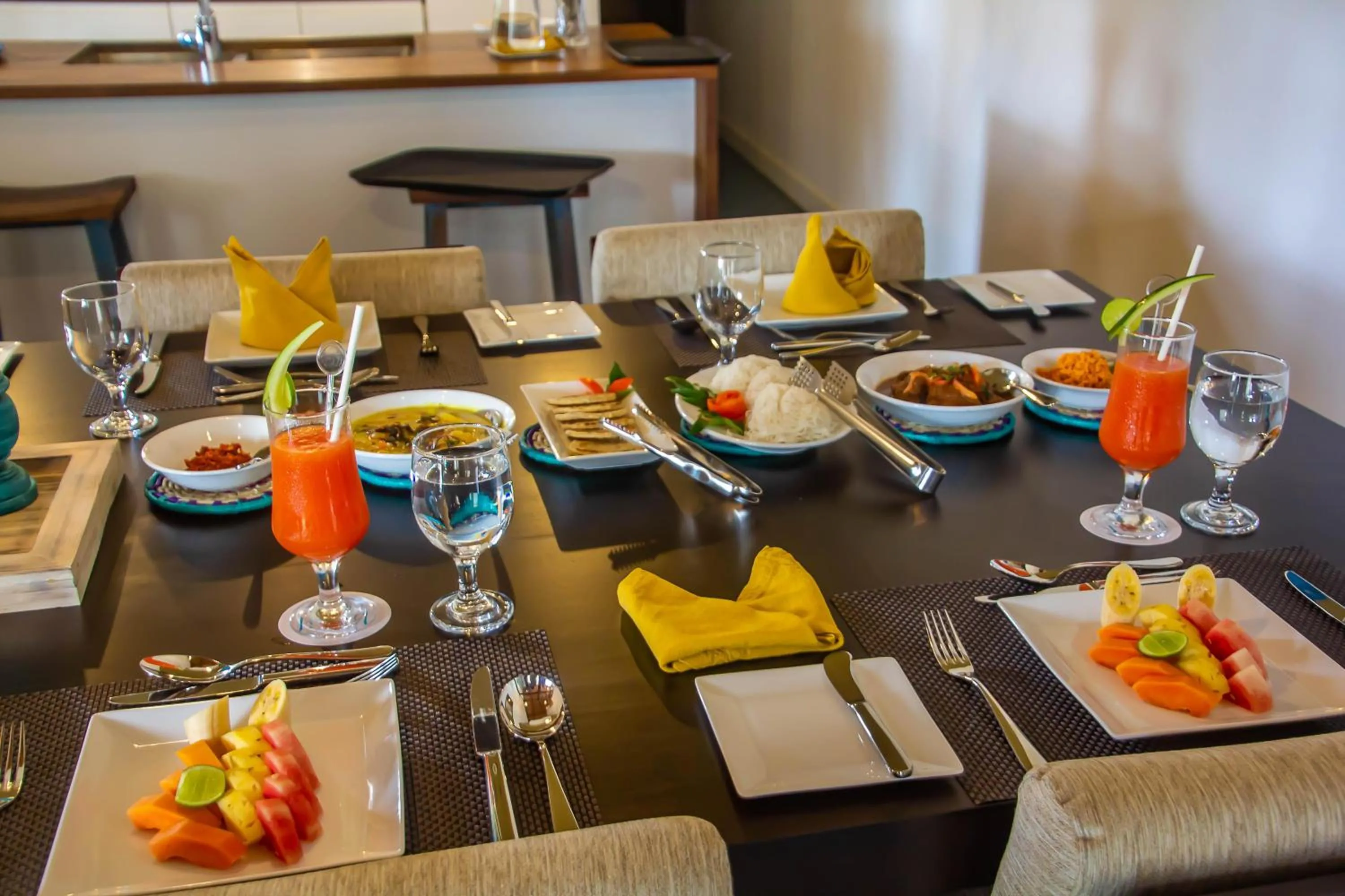 Restaurant/places to eat in Inidi Leisure Luxury Villas
