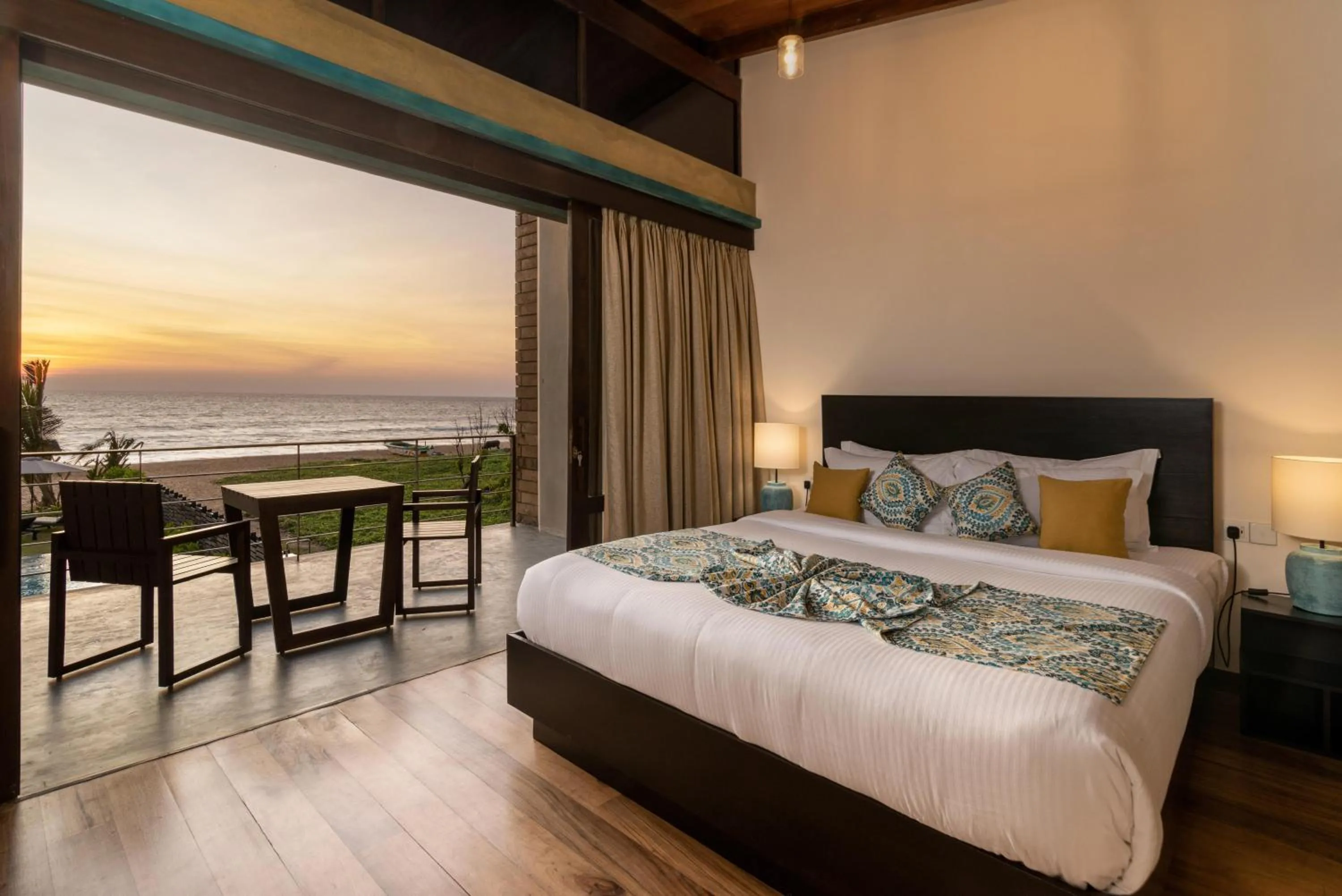 Bed in Inidi Leisure Luxury Villas