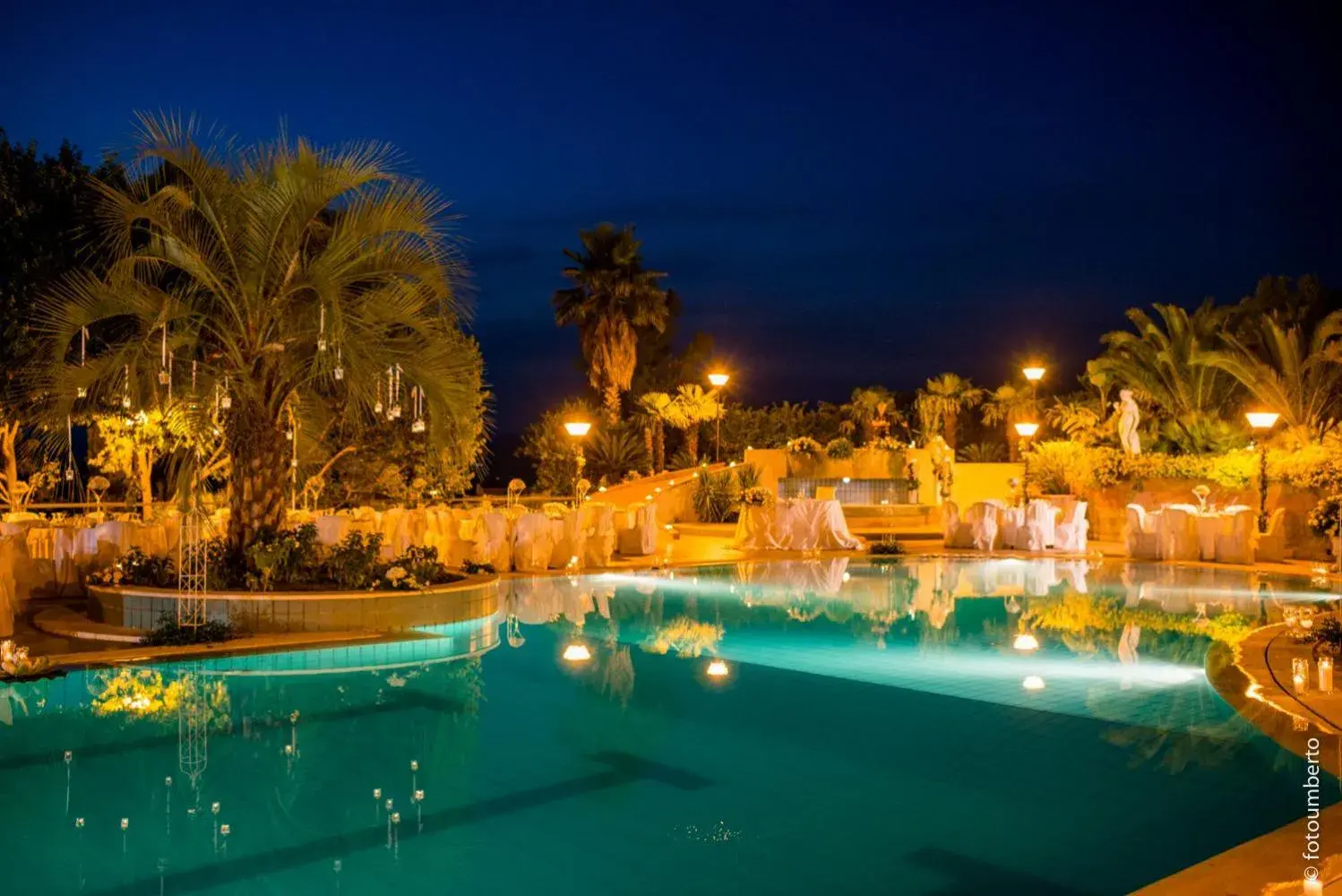 Swimming Pool in Hotel Pomara