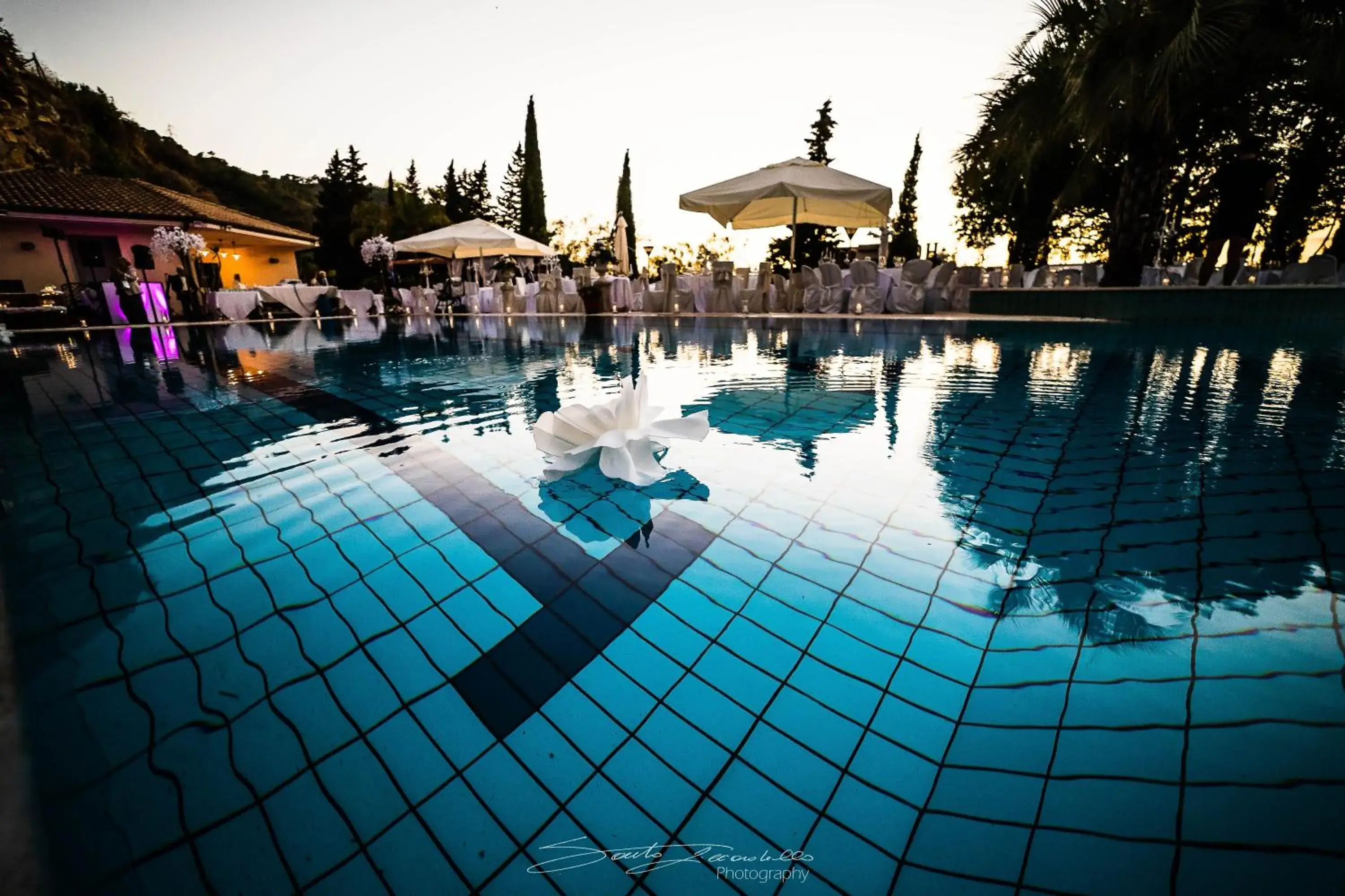 Swimming Pool in Hotel Pomara