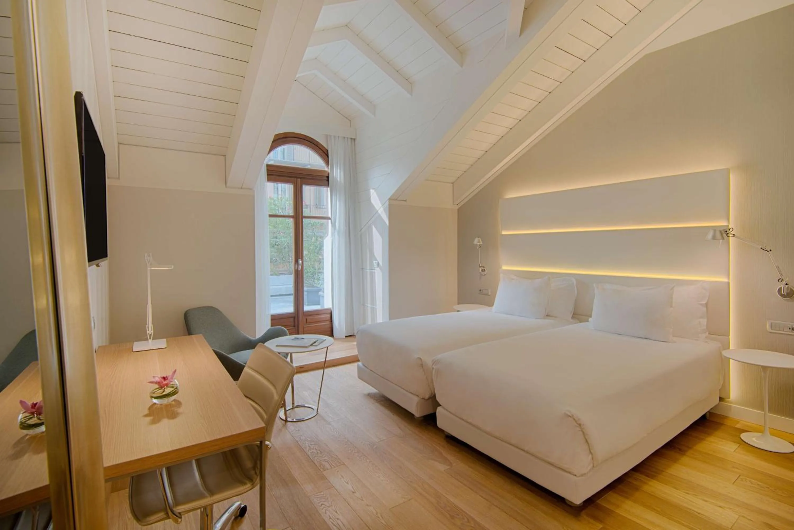 Bedroom, Bed in NH Collection Torino Santo Stefano