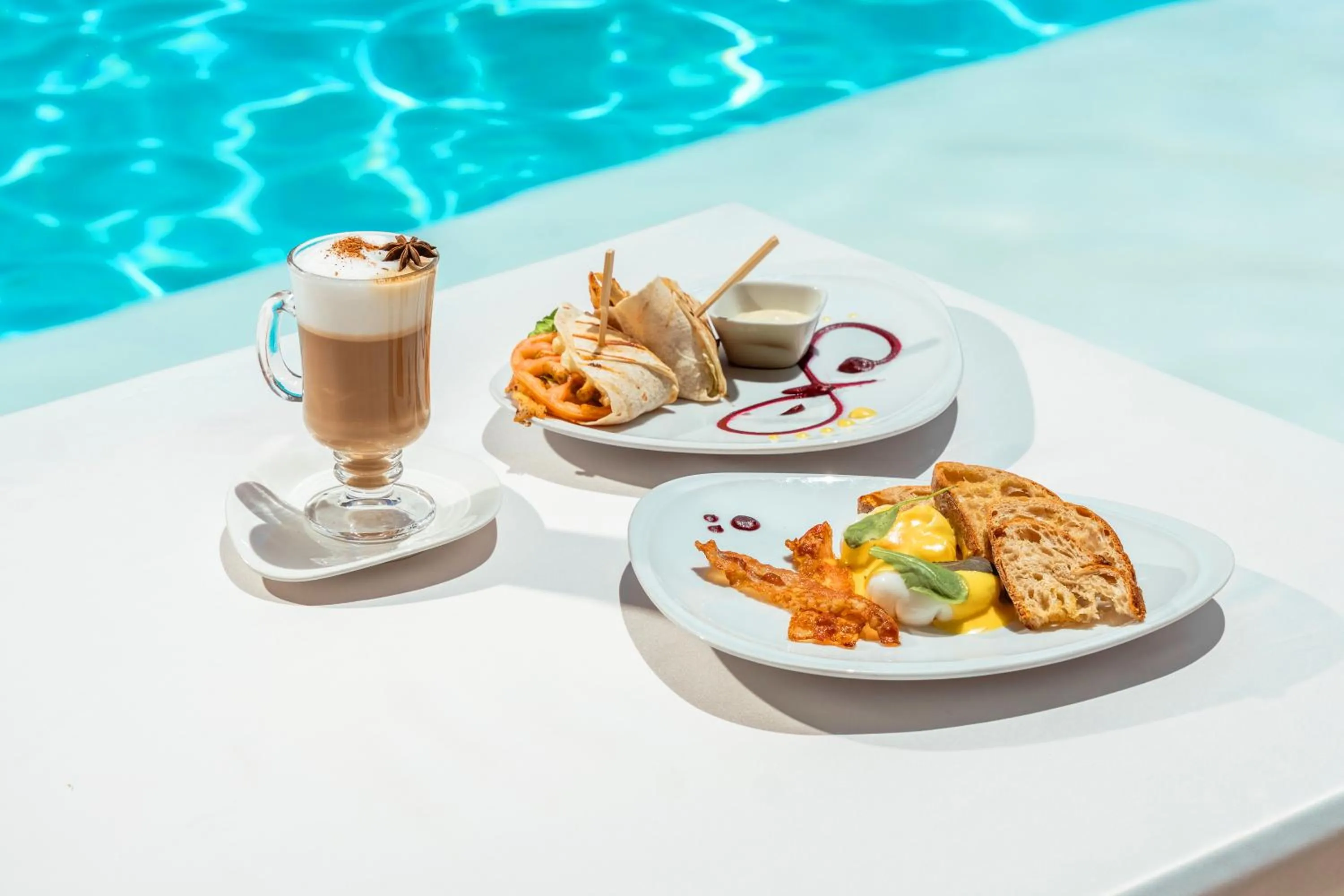 Food and drinks in Bora Bora Beach Club Cartagena