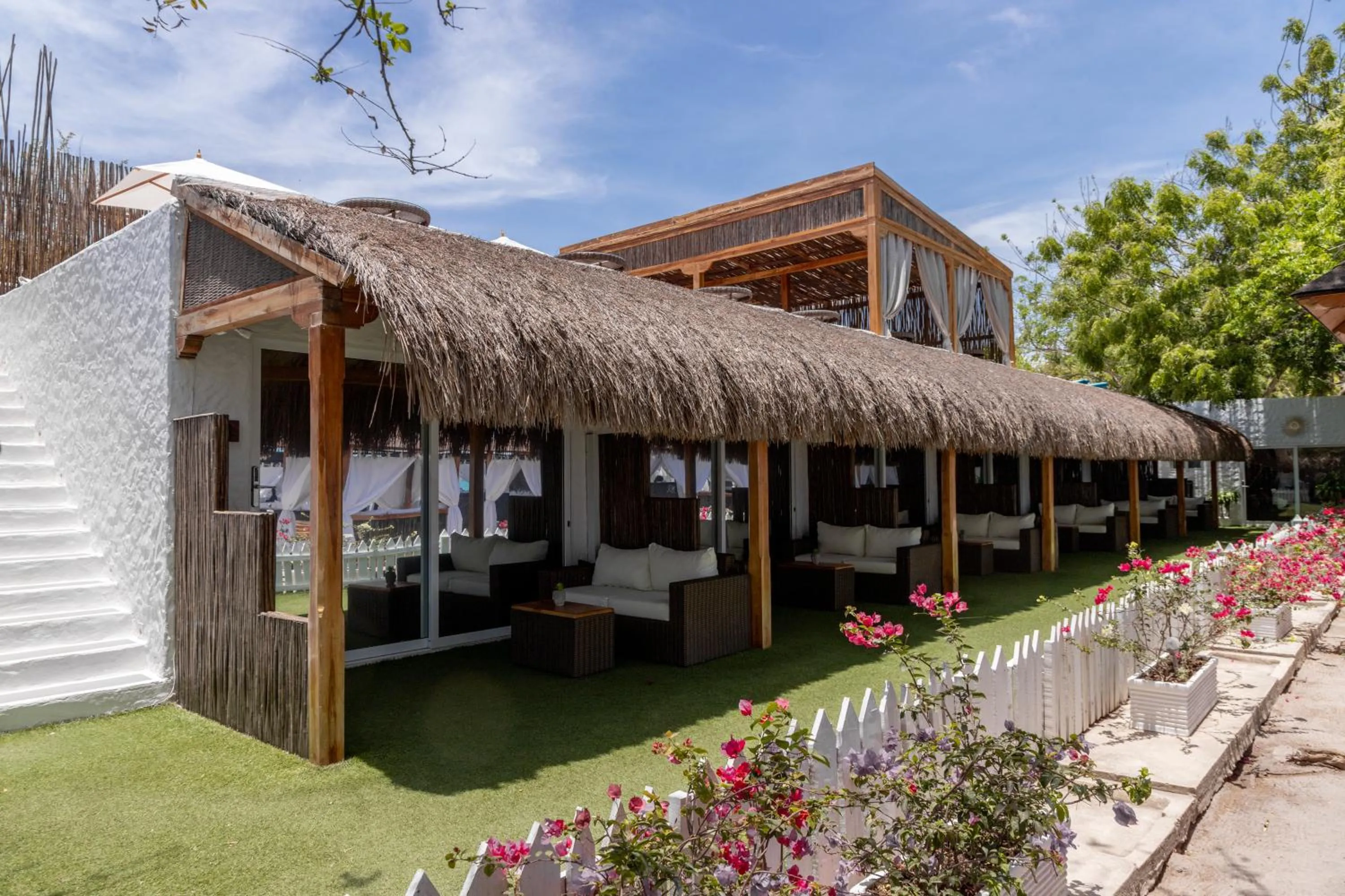 Property building in Bora Bora Beach Club Cartagena