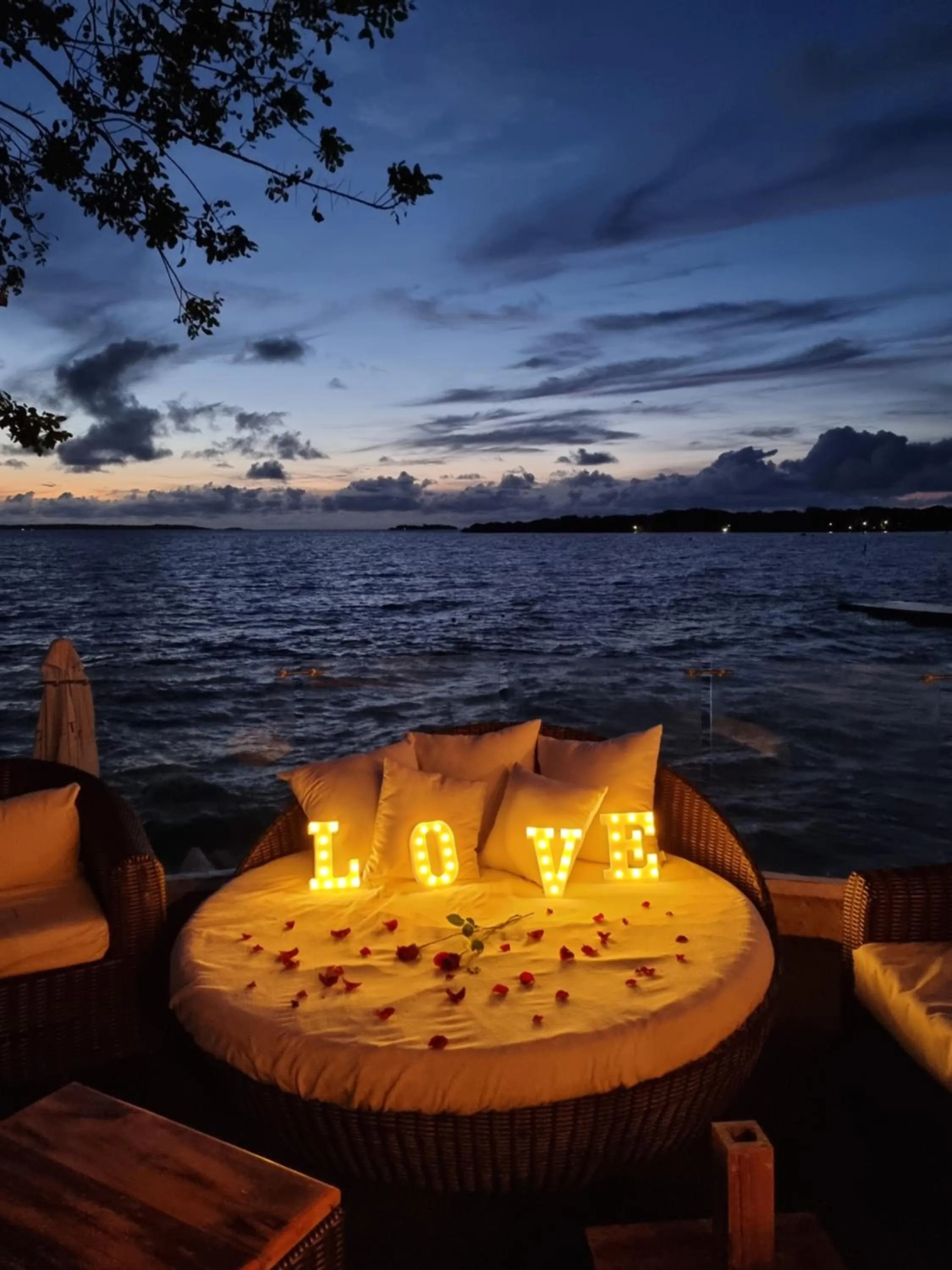 Night in Bora Bora Beach Club Cartagena