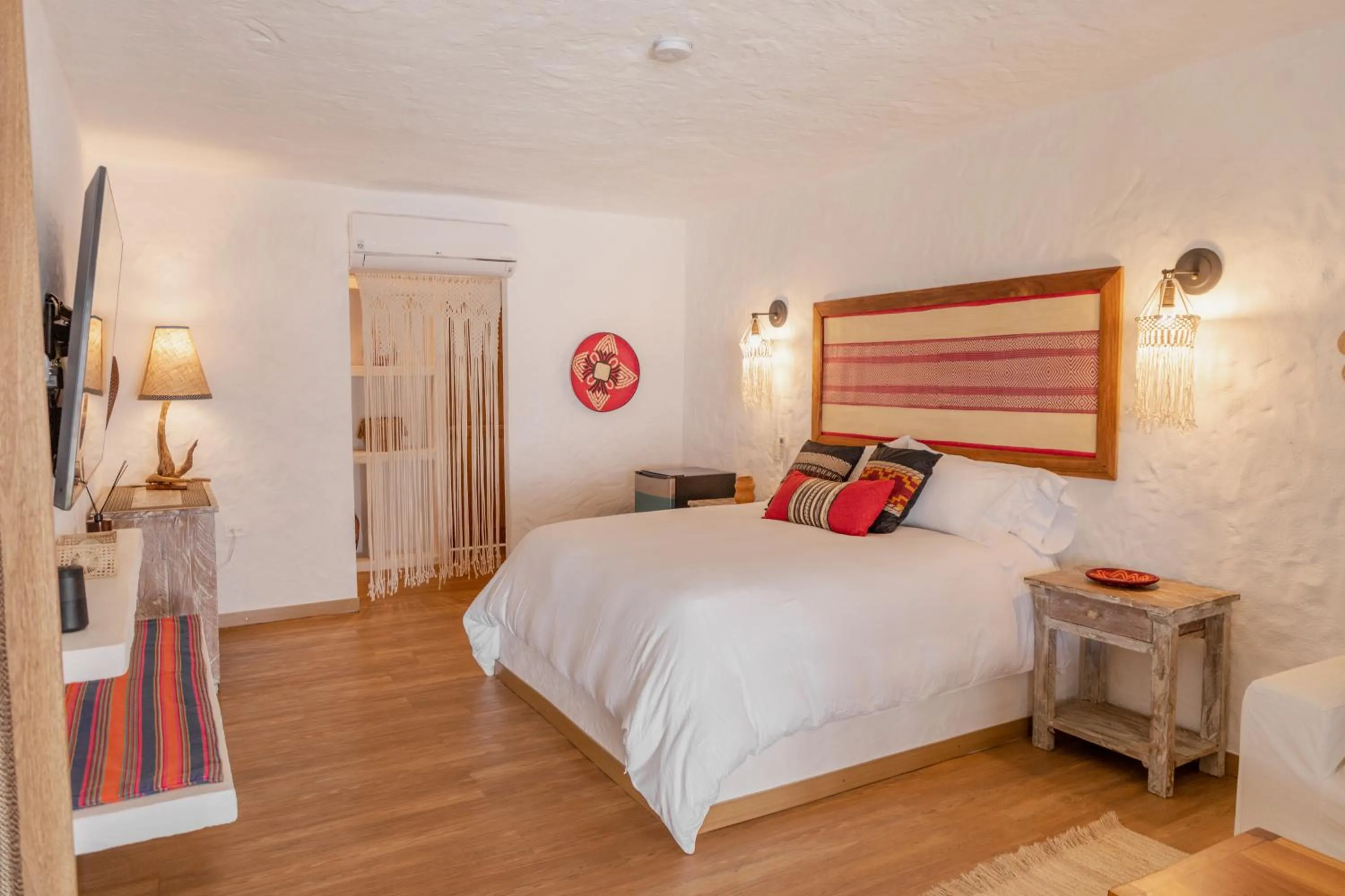 TV and multimedia, Bed in Bora Bora Beach Club Cartagena