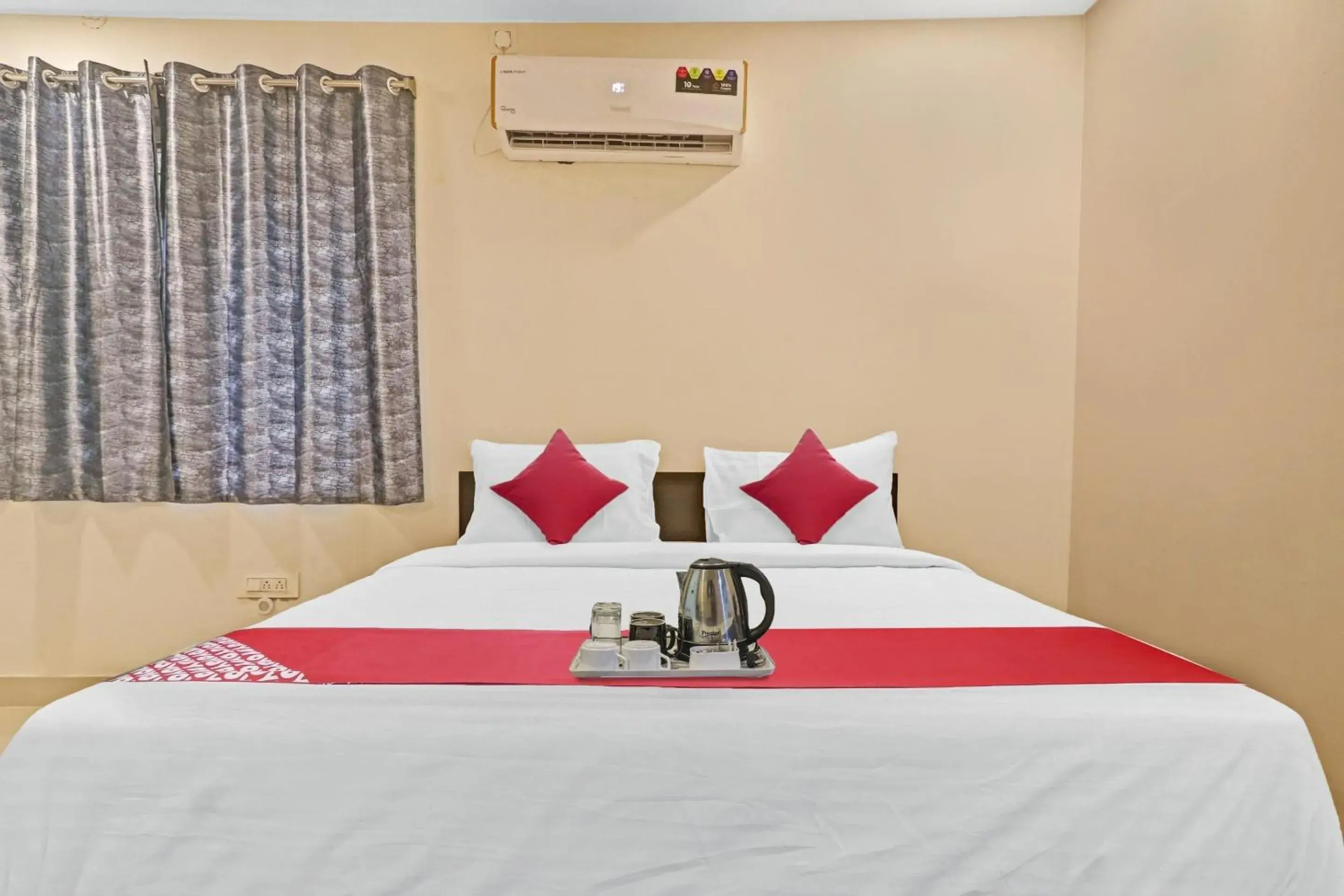 Bedroom, Bed in Super Hotel O City Holiday Bedroom, Bed in Super Hotel O City Holiday