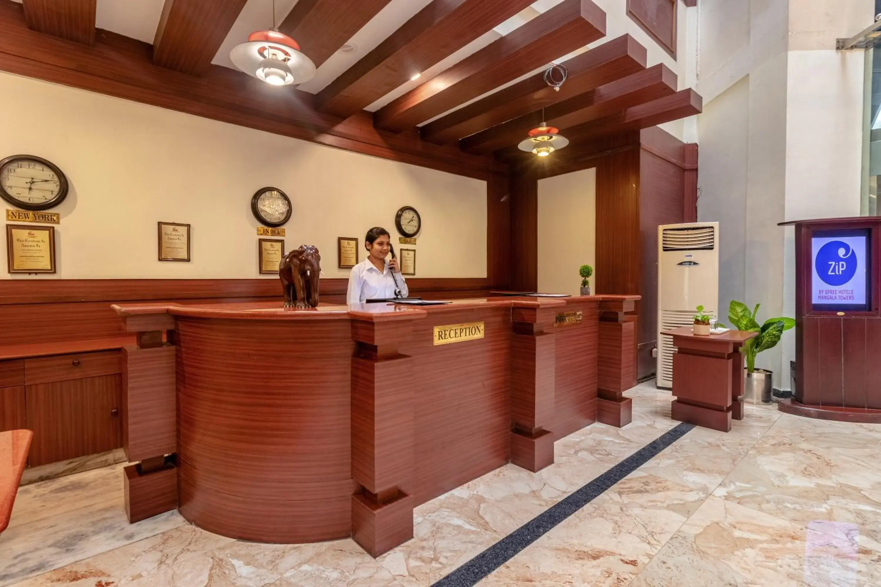 Lobby or reception in Zip By Spree Hotels Mangala Towers Thrissur Lobby or reception in Zip By Spree Hotels Mangala Towers Thrissur