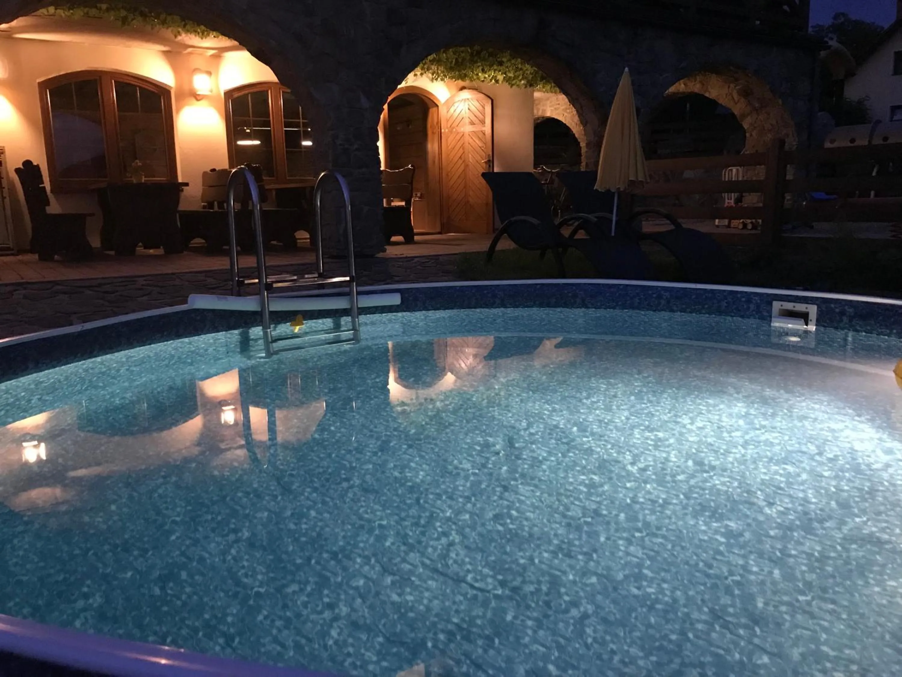 Night in Mileżówka - Noclegi&SPA