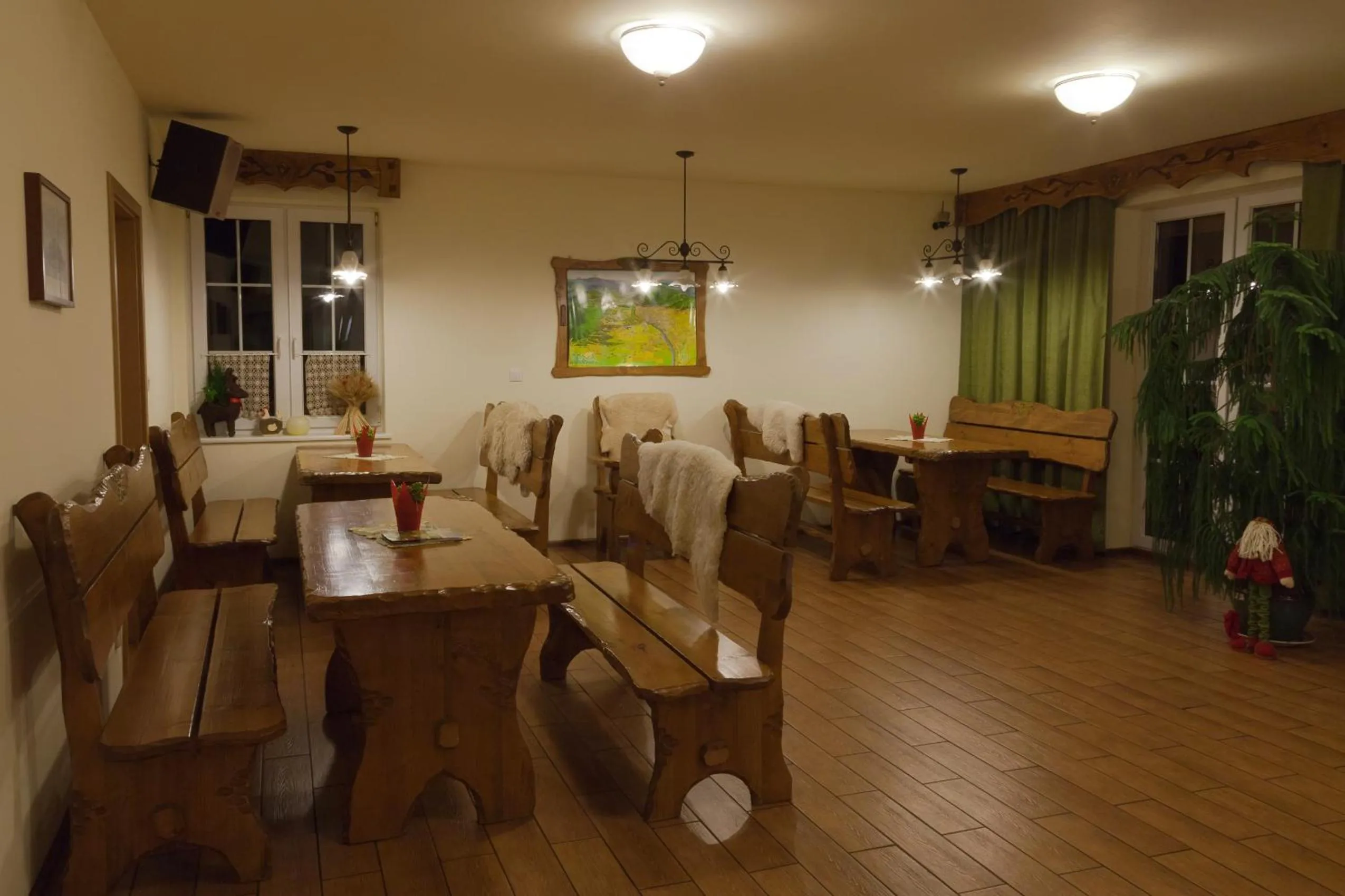 Communal lounge/ TV room in Mileżówka - Noclegi&SPA