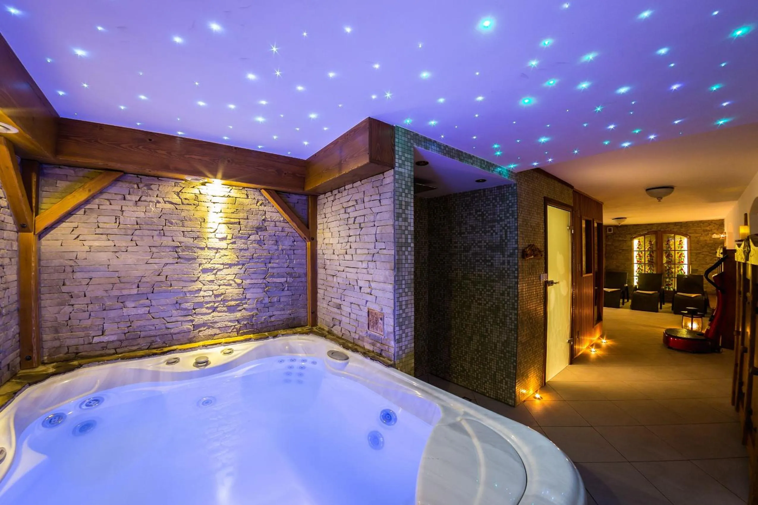Hot Tub in Mileżówka - Noclegi&SPA