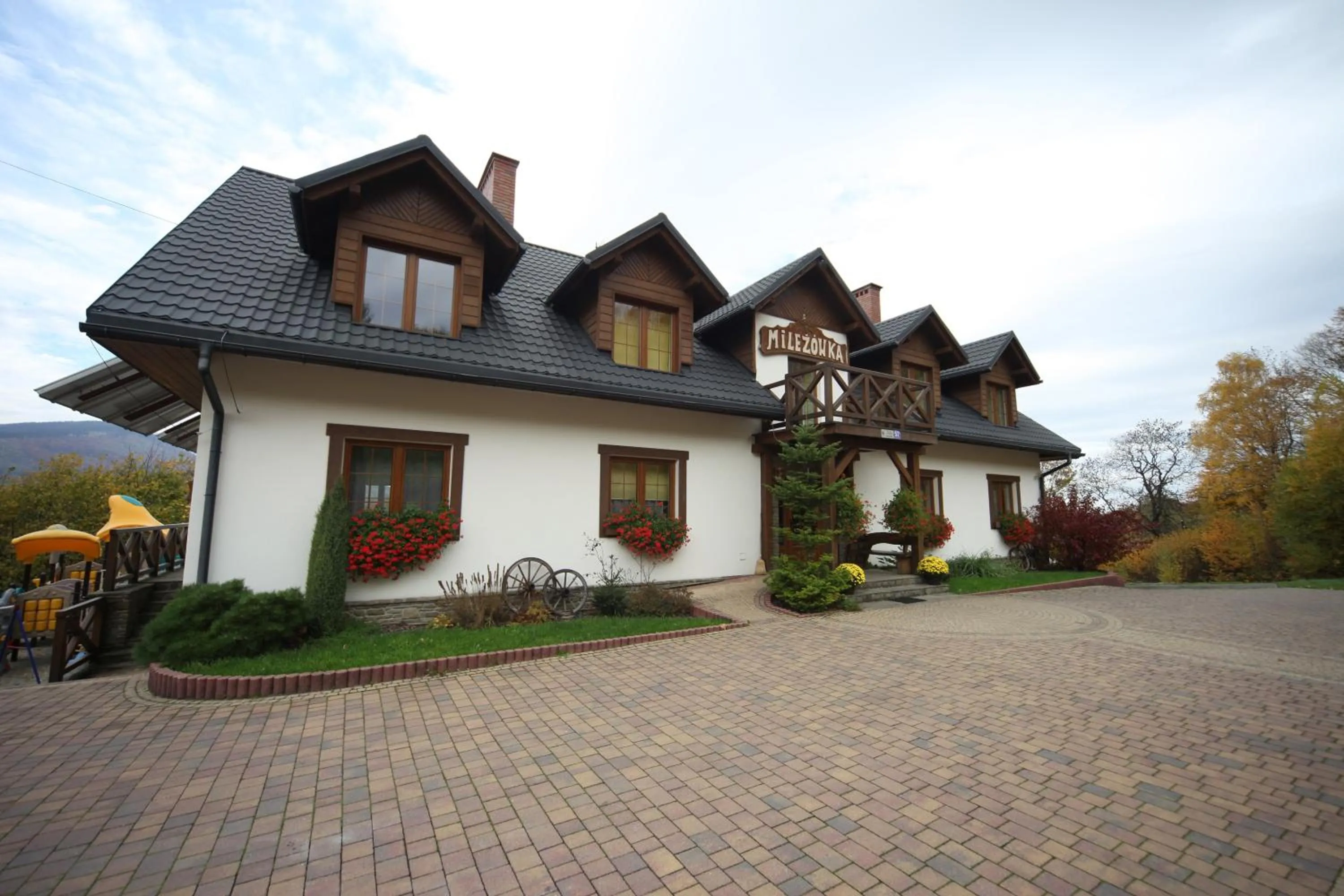 Property building in Mileżówka - Noclegi&SPA