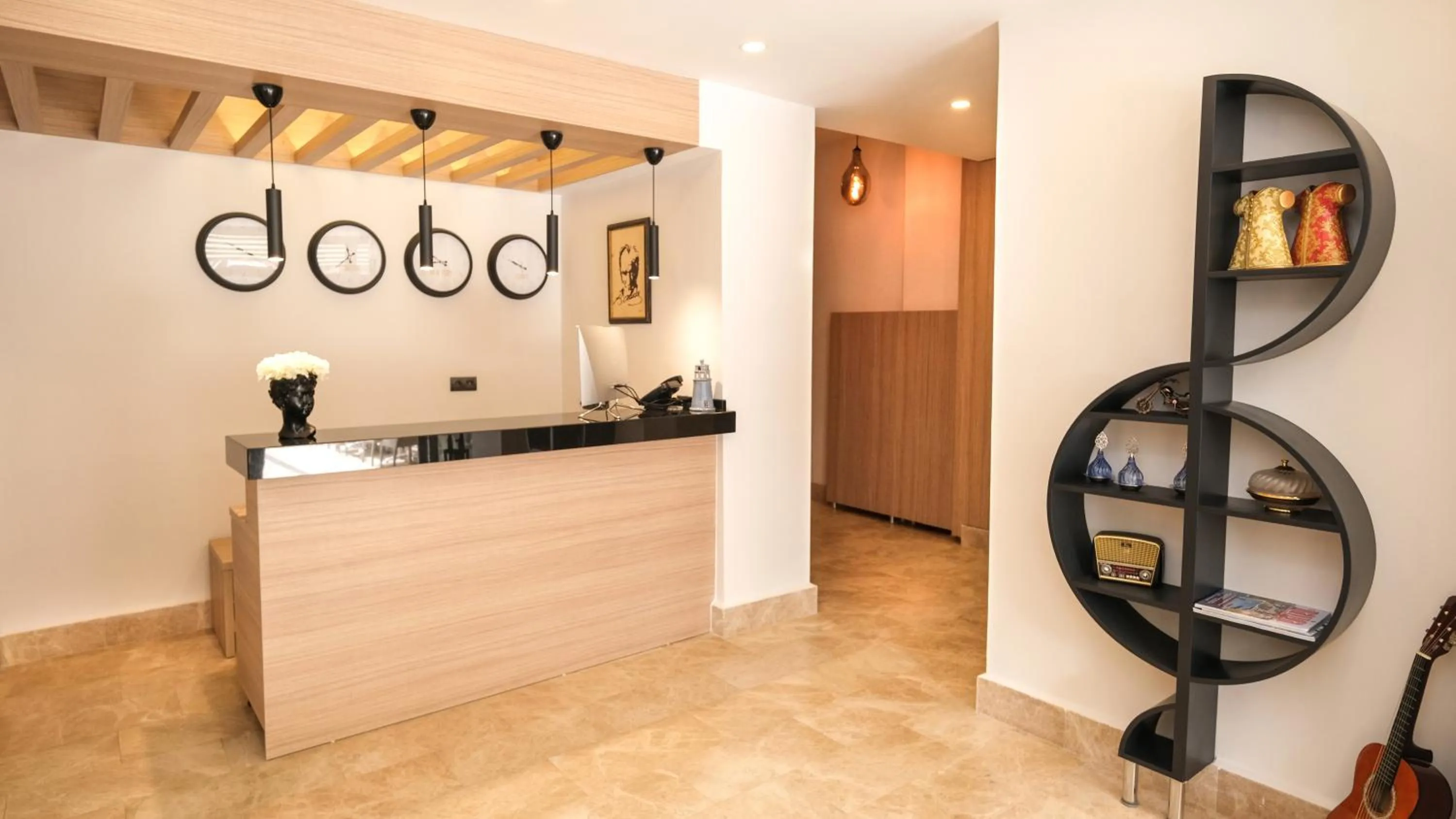 Lobby or reception in Alesta Seaside Residence