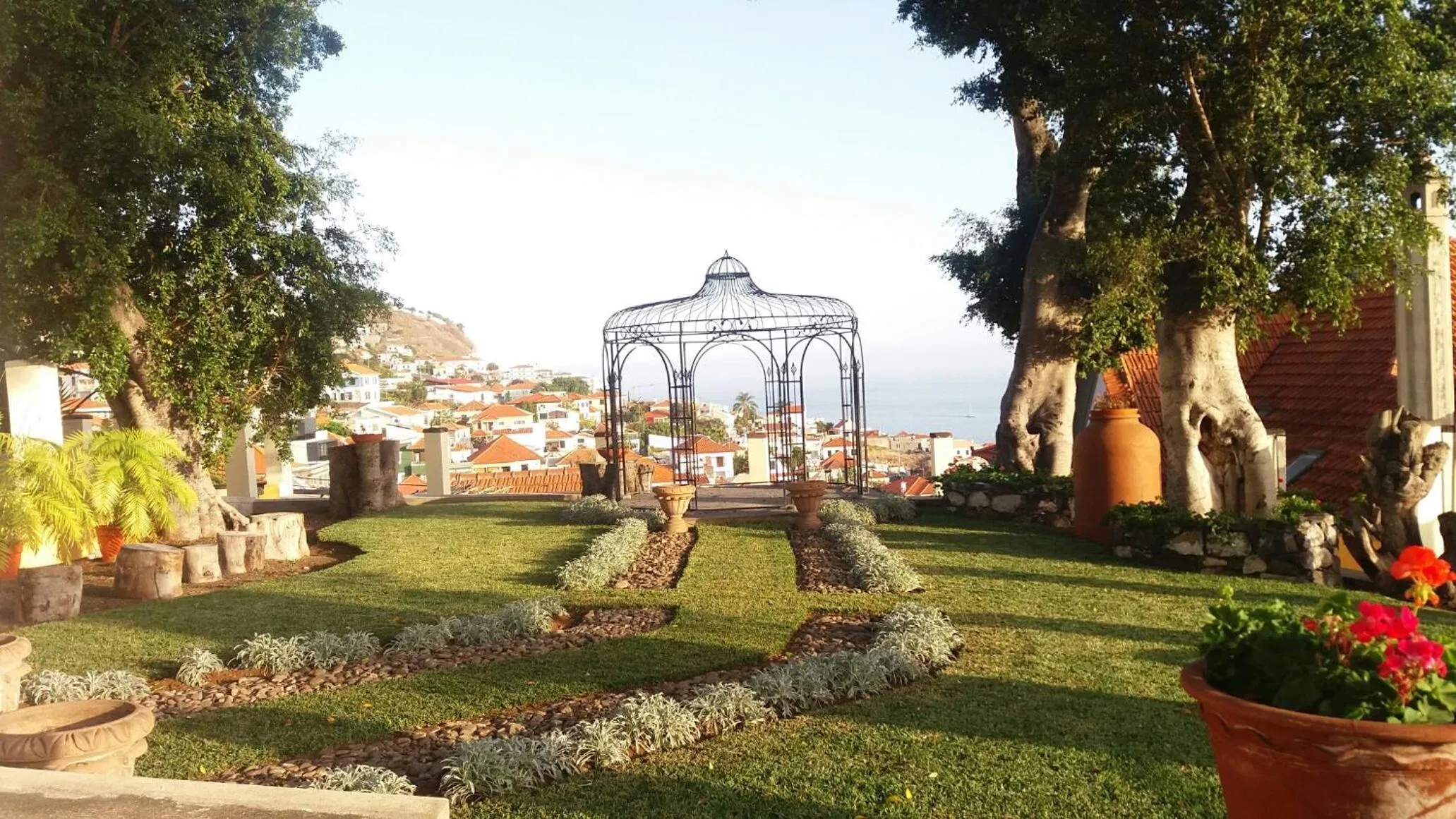 Romantic Studio