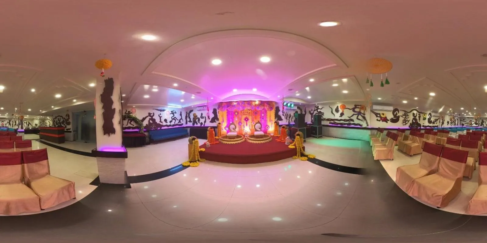 Communal lounge/ TV room in Hotel Comfort Inn Bl