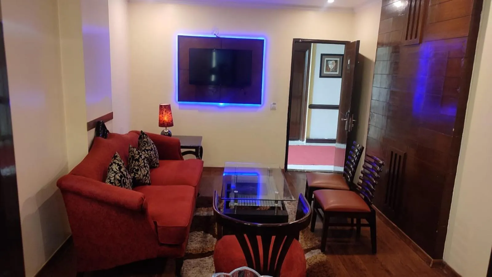 TV and multimedia in Hotel Comfort Inn Bl