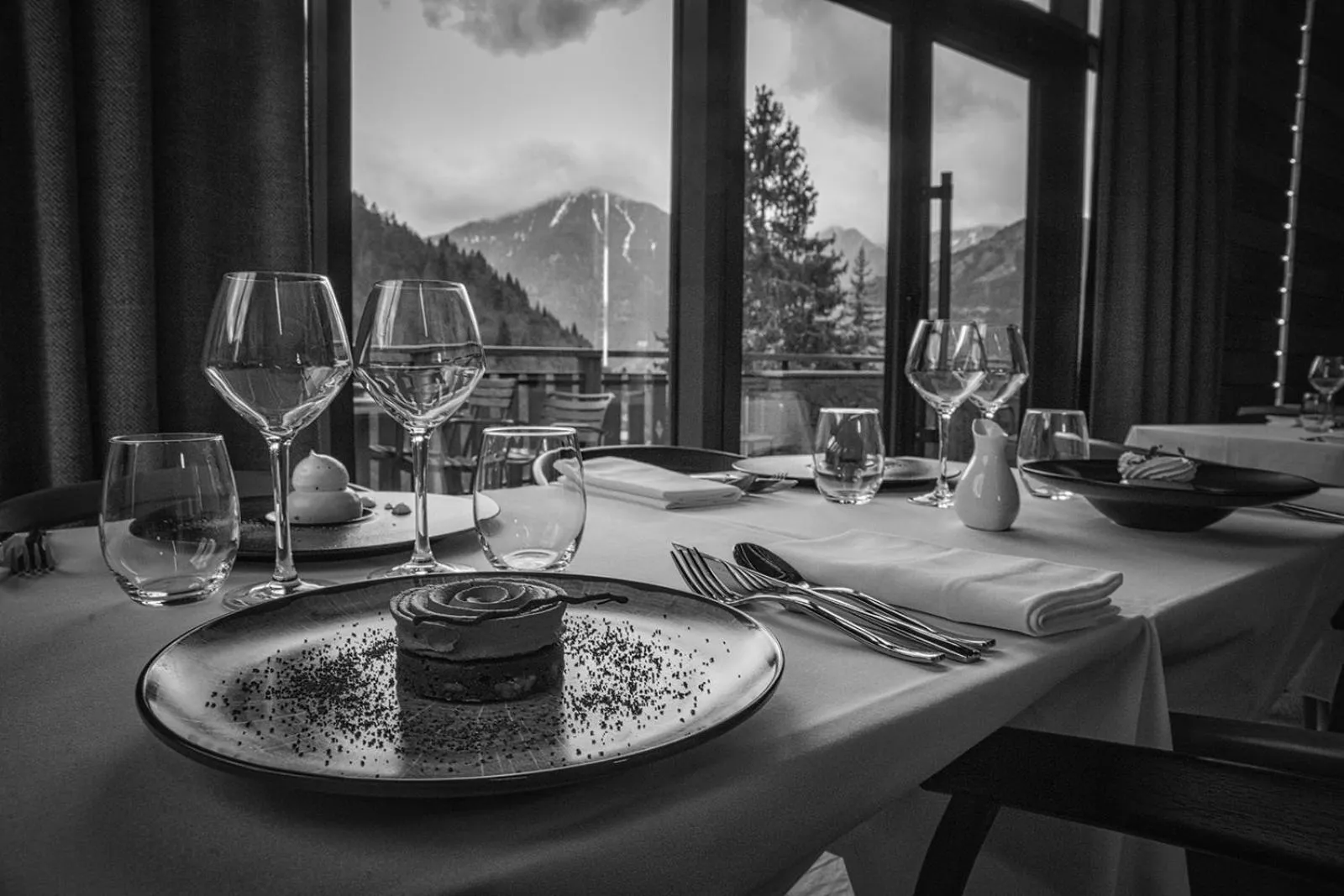 Restaurant/places to eat in Pure Montagne Resort & Spa