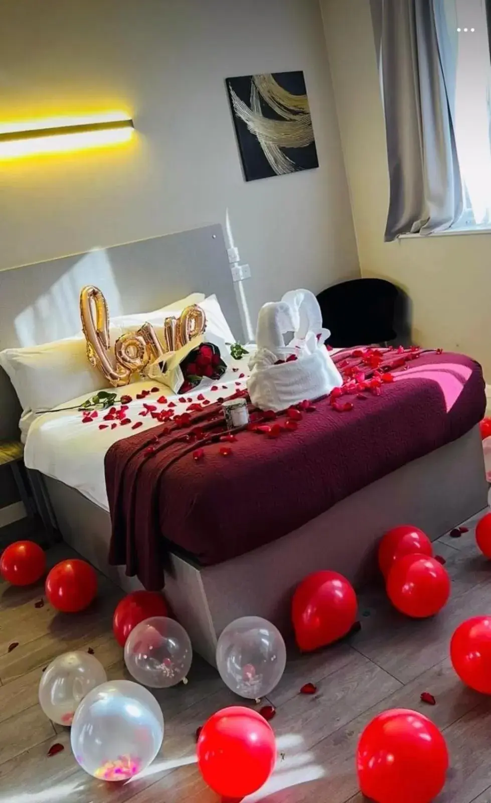 Double Room with Private Bathroom in Paragraph Edmonton Double Room with Private Bathroom in Paragraph Edmonton