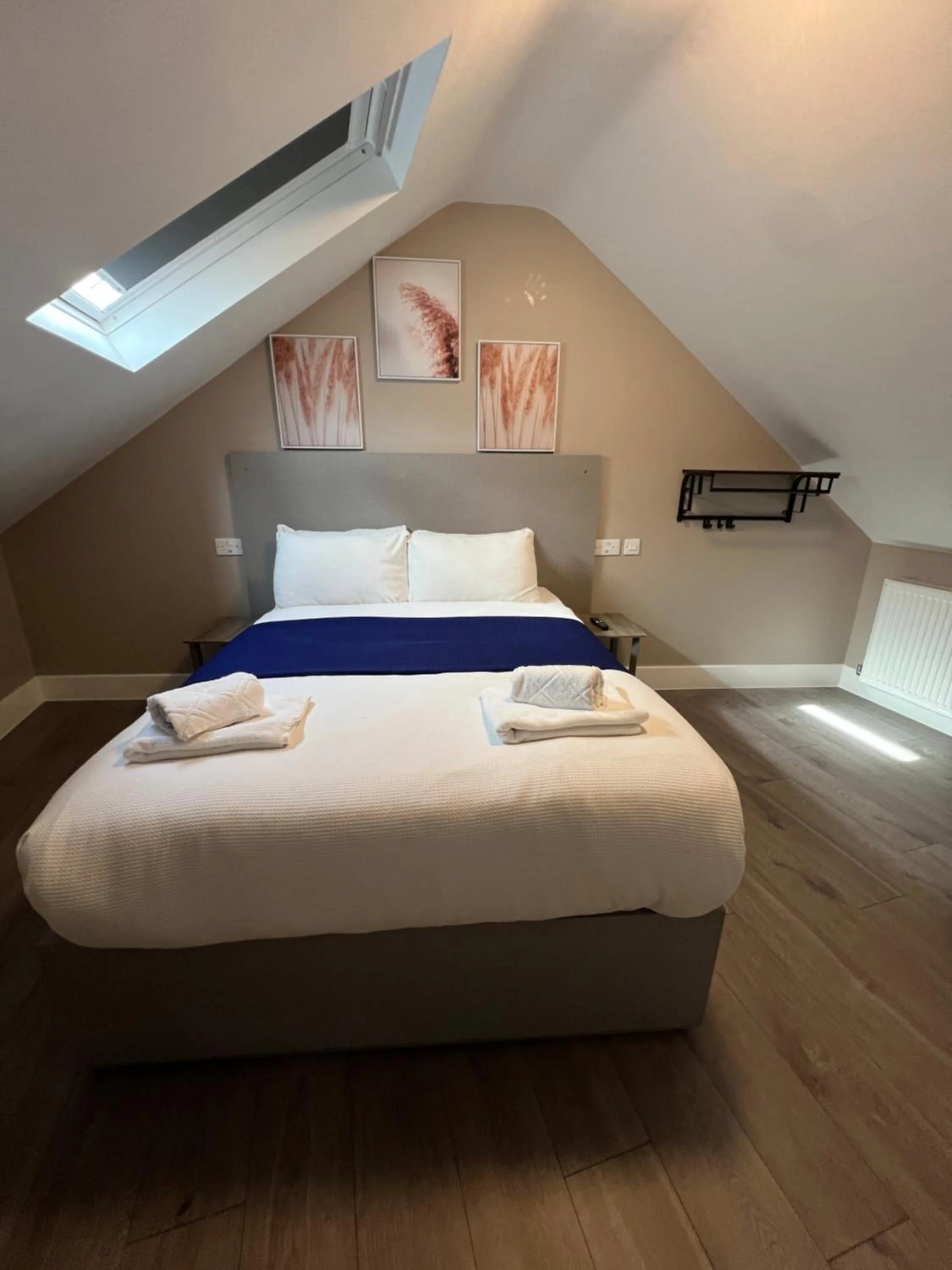 Bed in Paragraph Edmonton