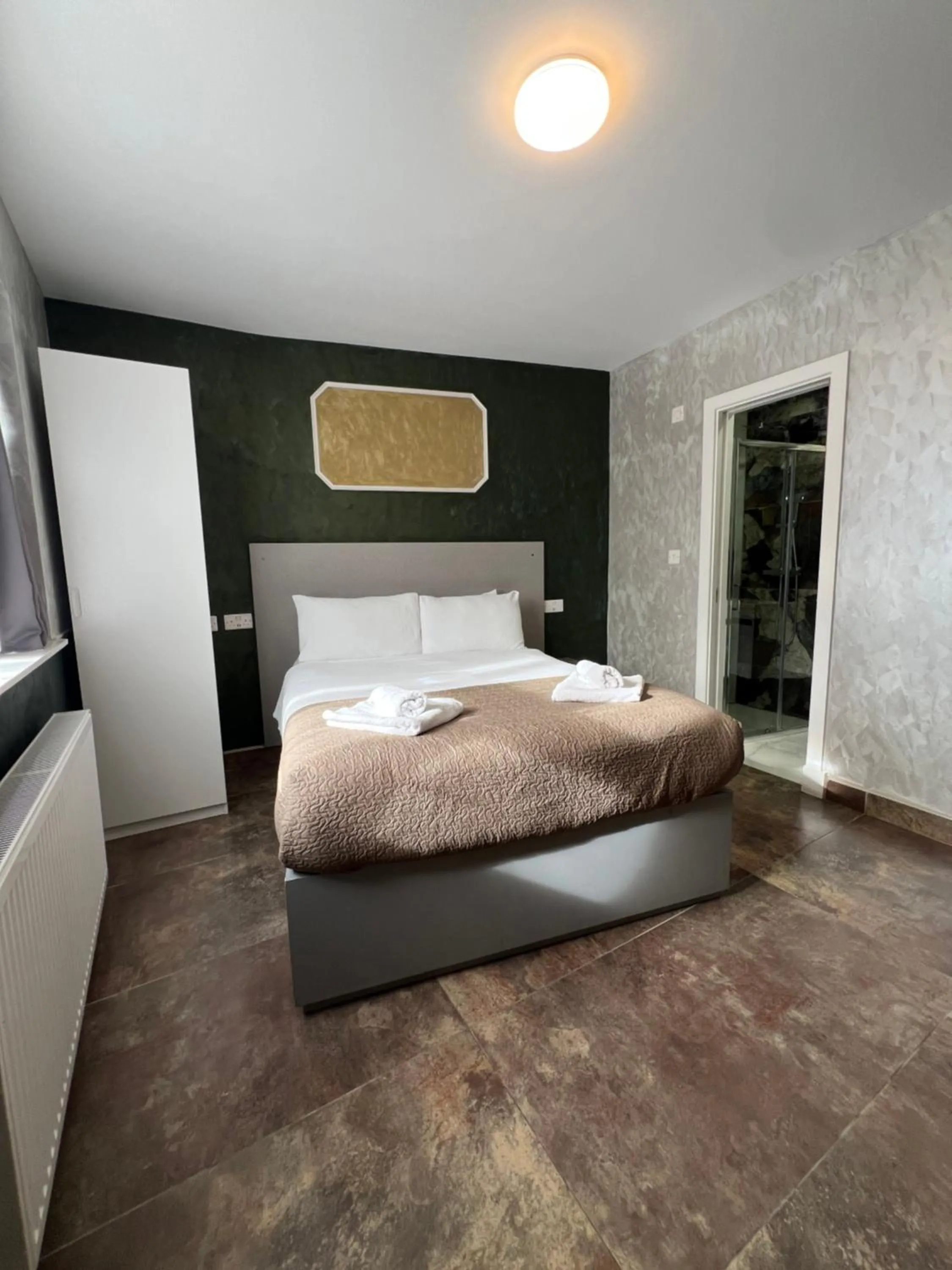 Bed in Paragraph Edmonton