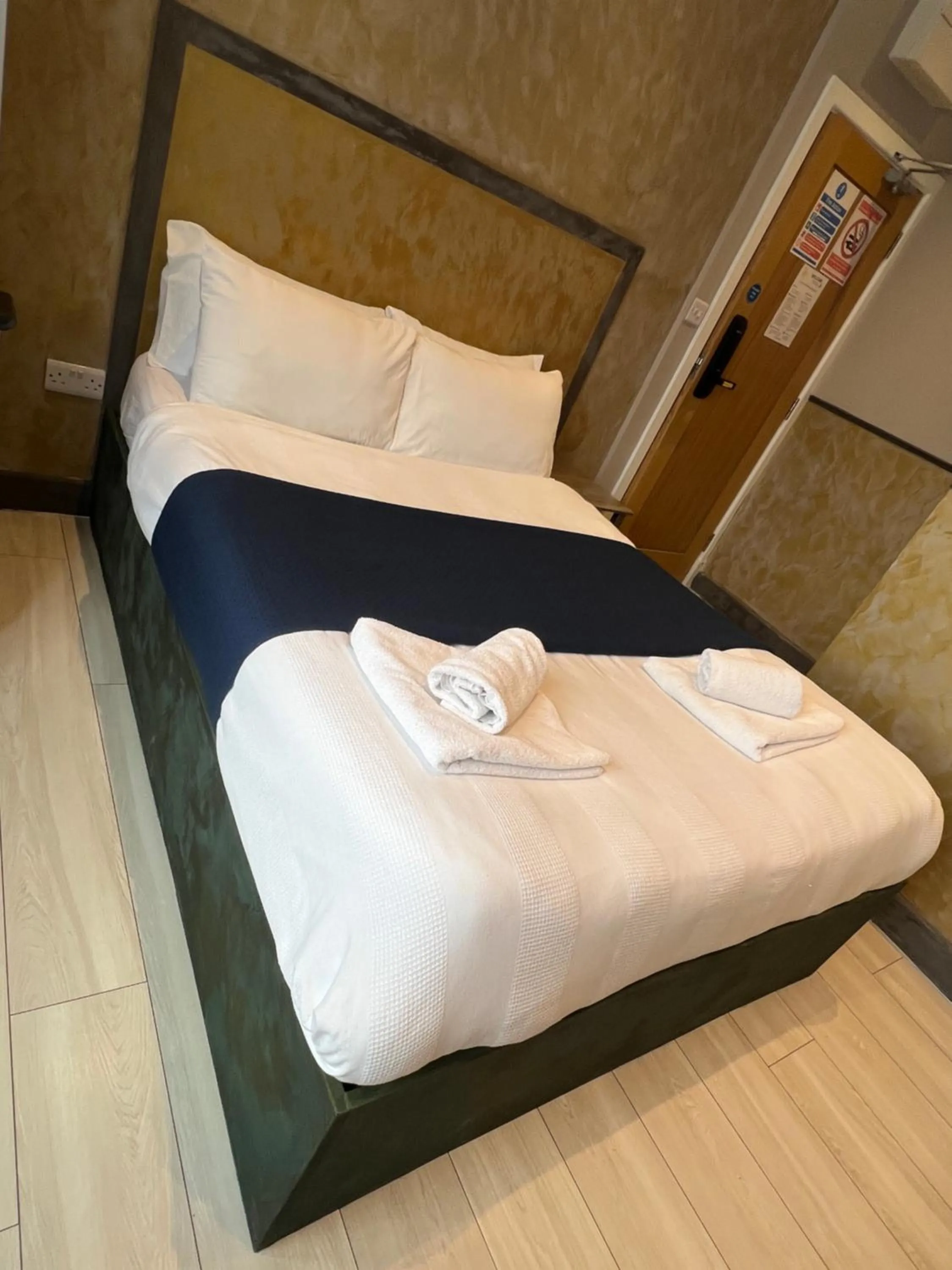 Bed in Paragraph Edmonton