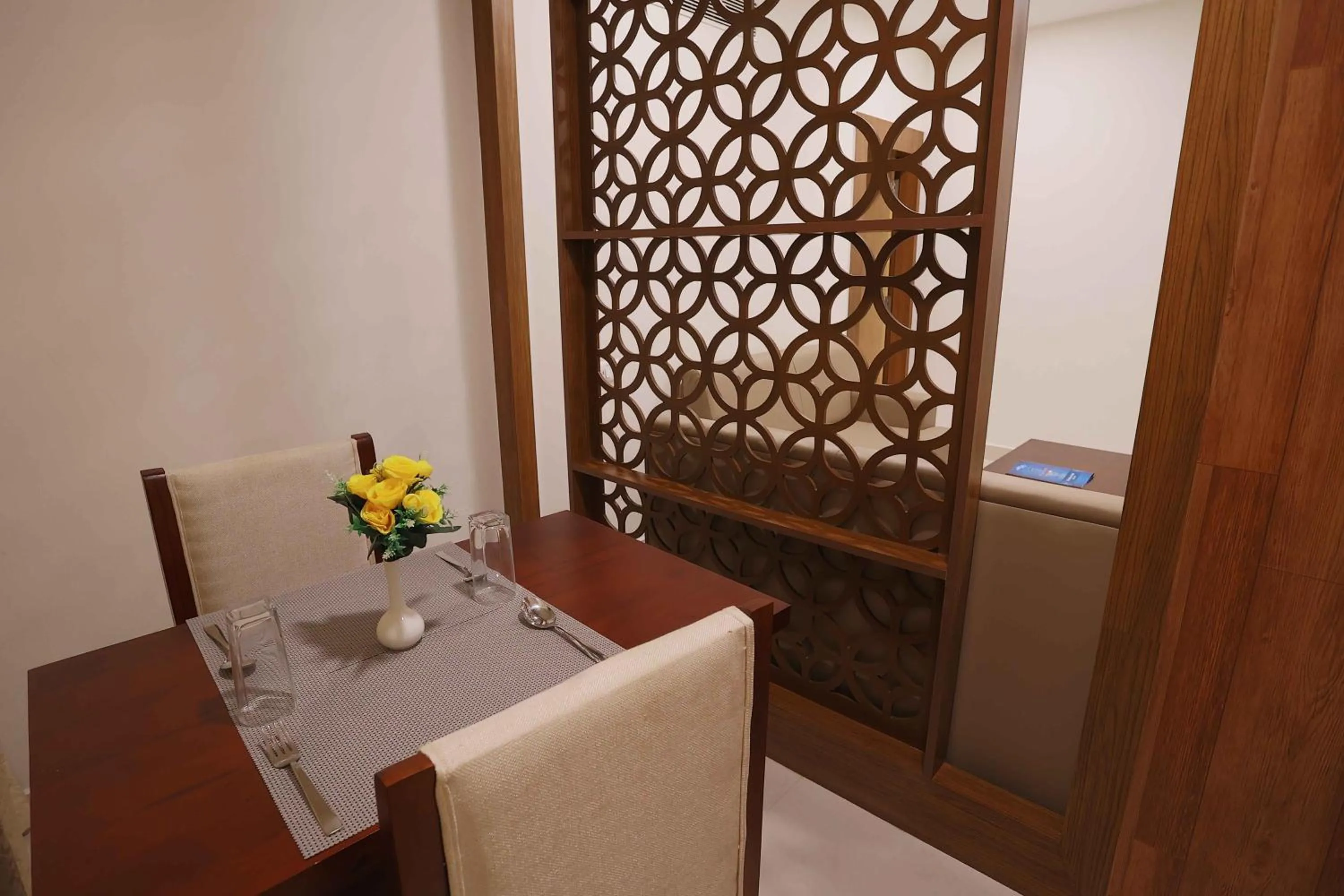 Dining area in HOTEL BLUEMOON