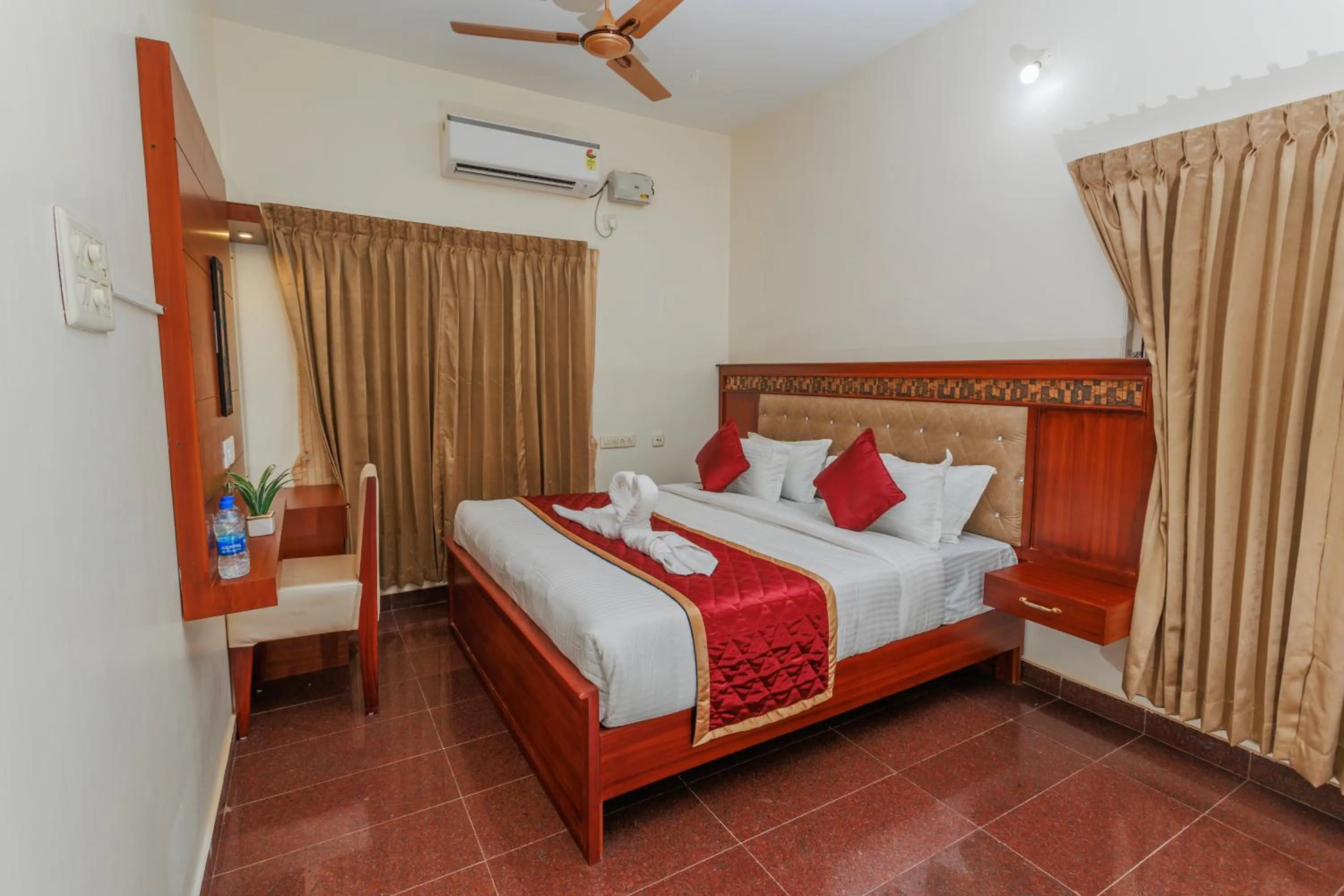 Bed in HOTEL BLUEMOON