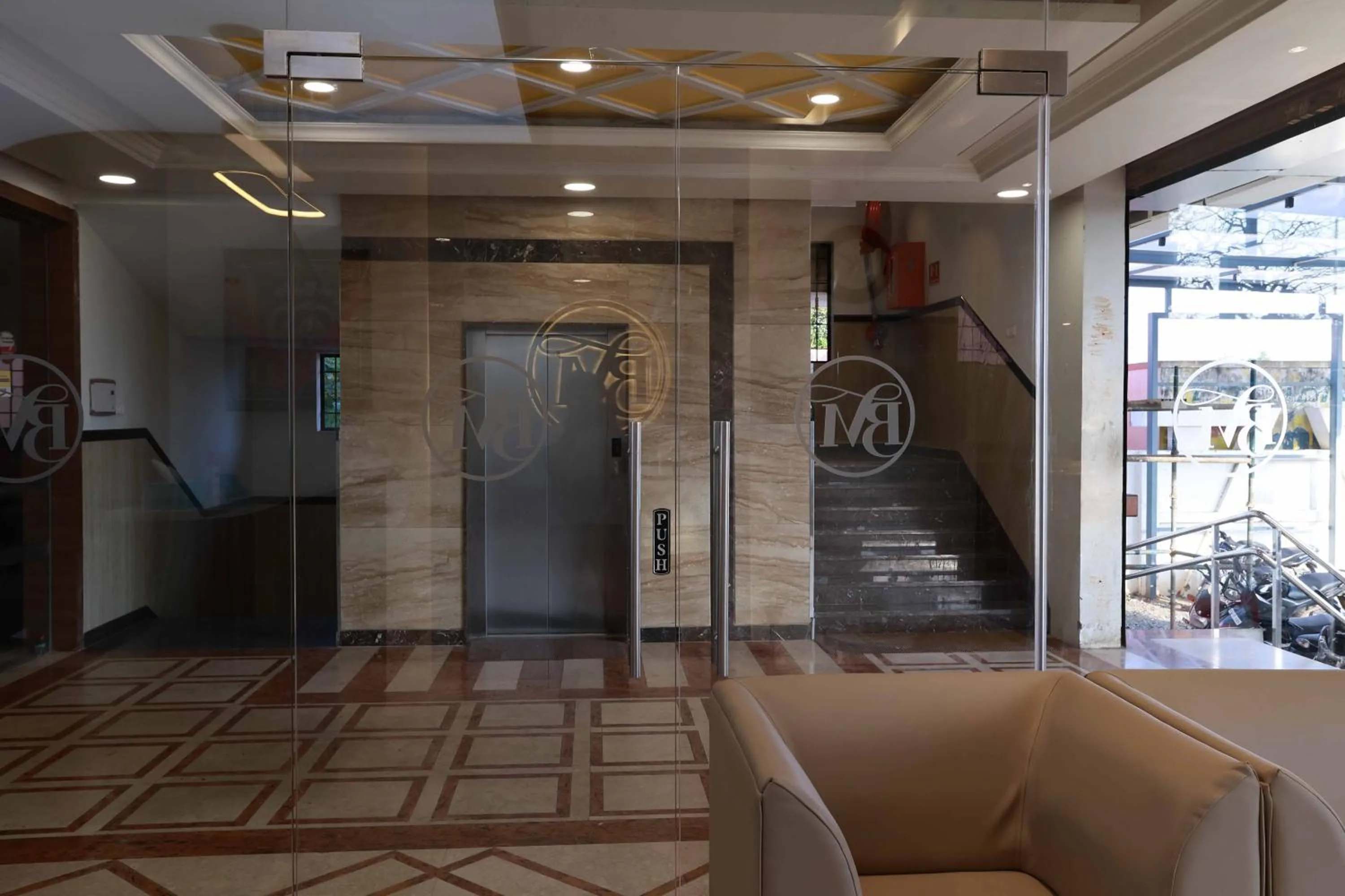 Facade/entrance in HOTEL BLUEMOON